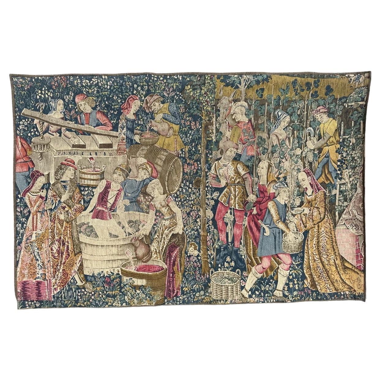 Maravilloso Tapiz Vintage Francés Impreso a Mano de Bobyrug Vendanges Design