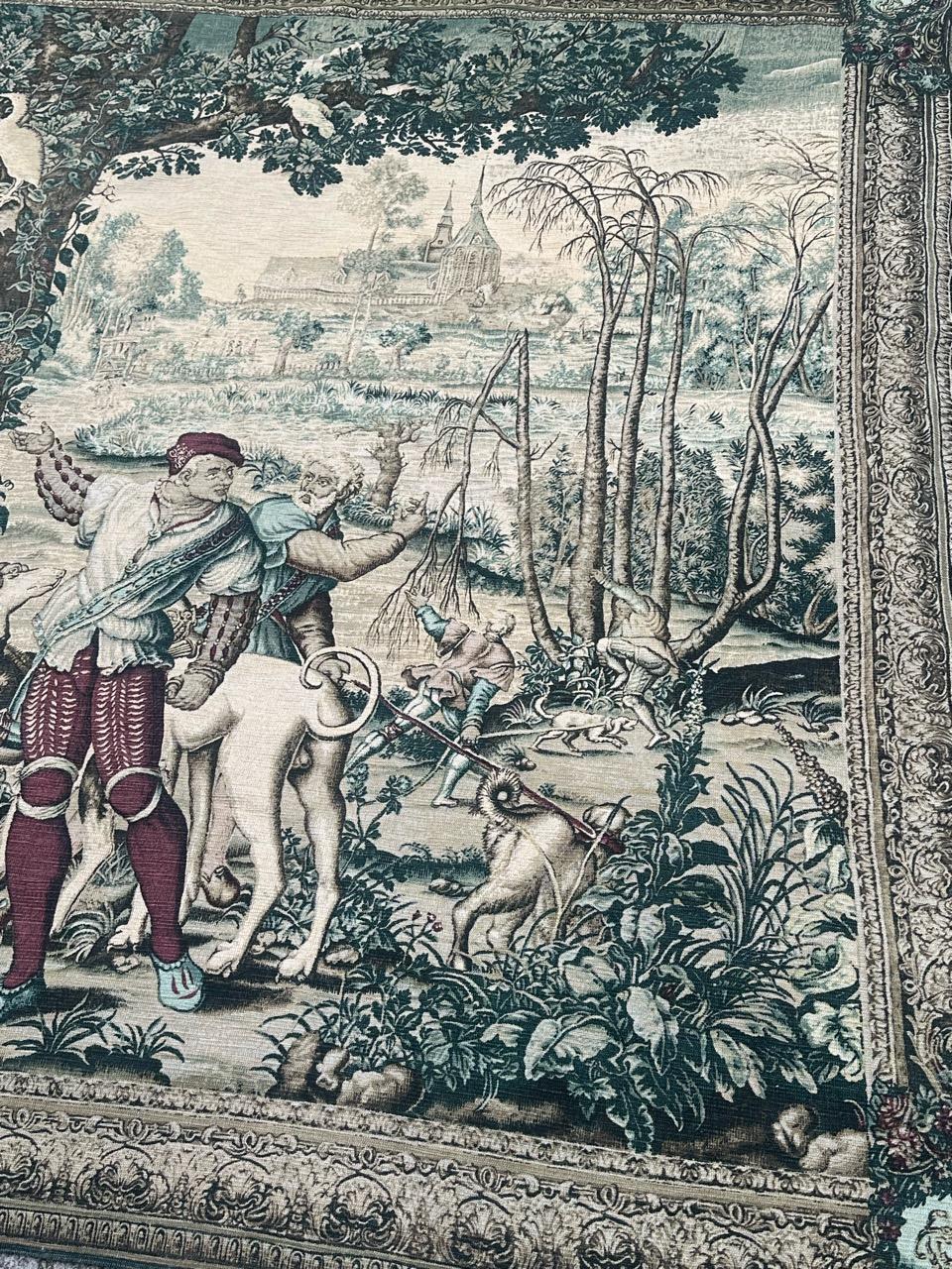 Entdecken Sie die Eleganz dieses handbedruckten französischen Wandteppichs aus der Mitte des Jahrhunderts mit dem exquisiten Motiv 