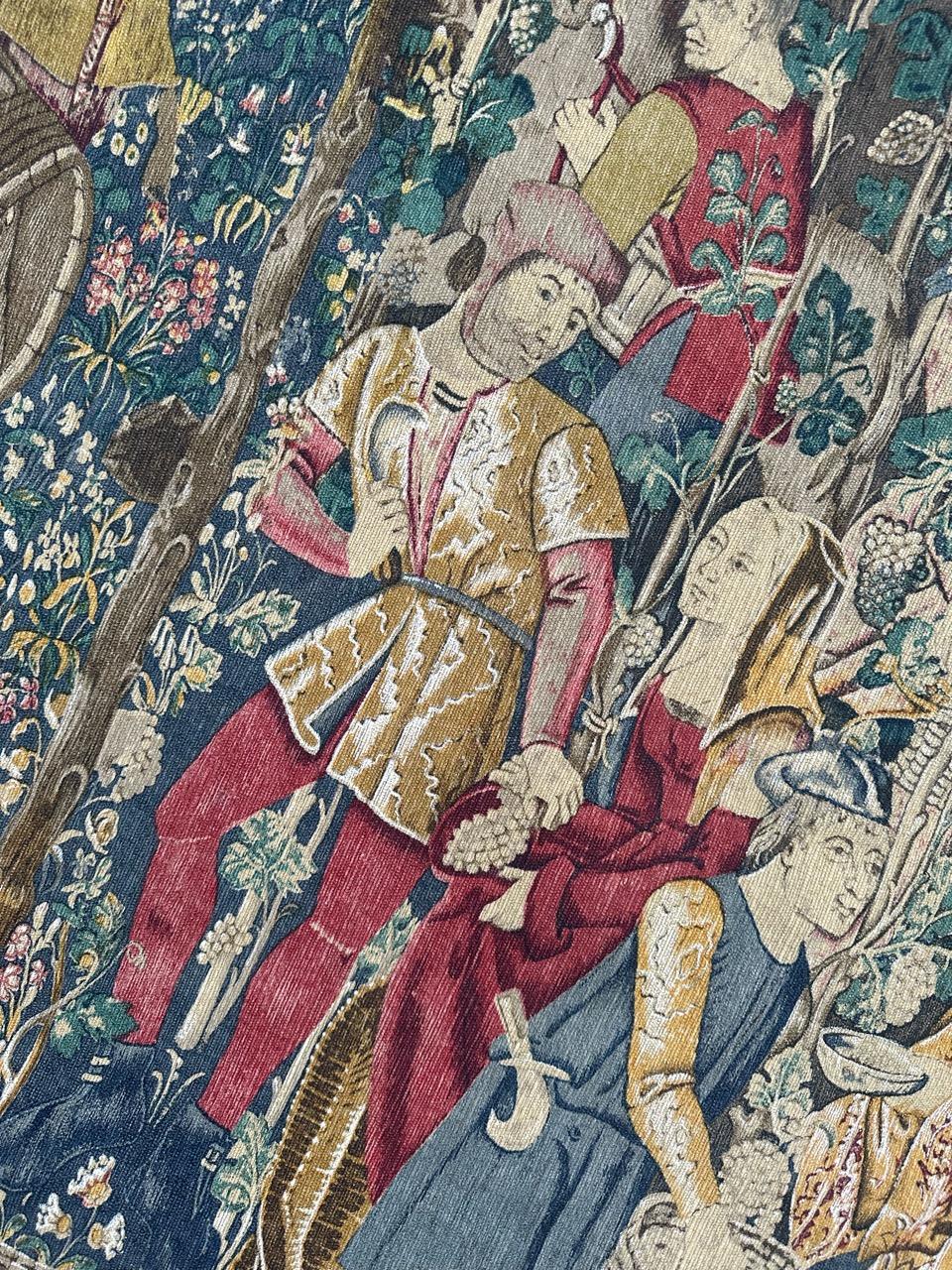 Merveilleuse tapisserie sérigraphiée française d'époque médiévale 