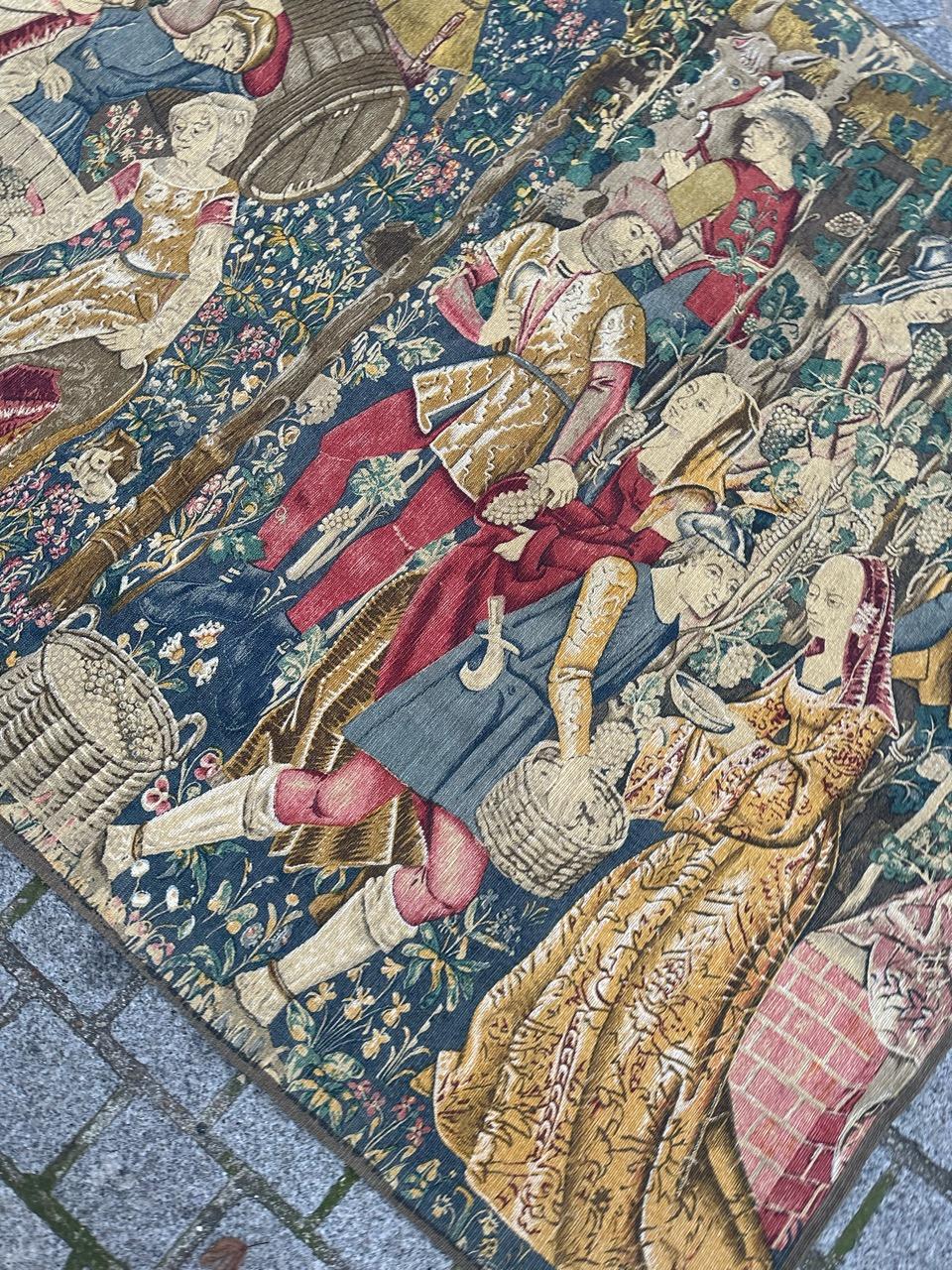 Merveilleuse tapisserie sérigraphiée française d'époque médiévale 