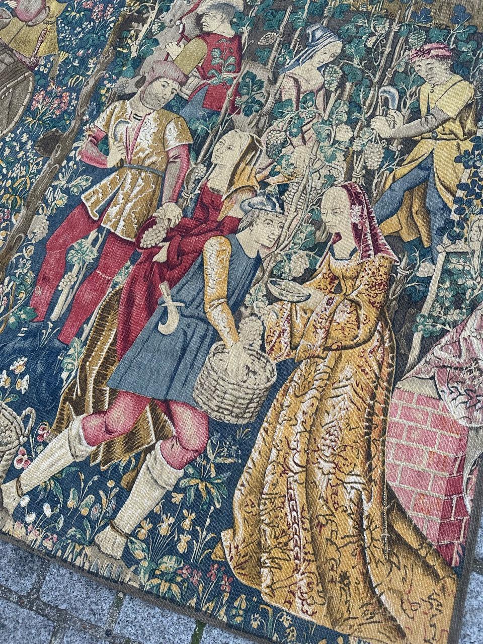 Merveilleuse tapisserie sérigraphiée française d'époque médiévale 