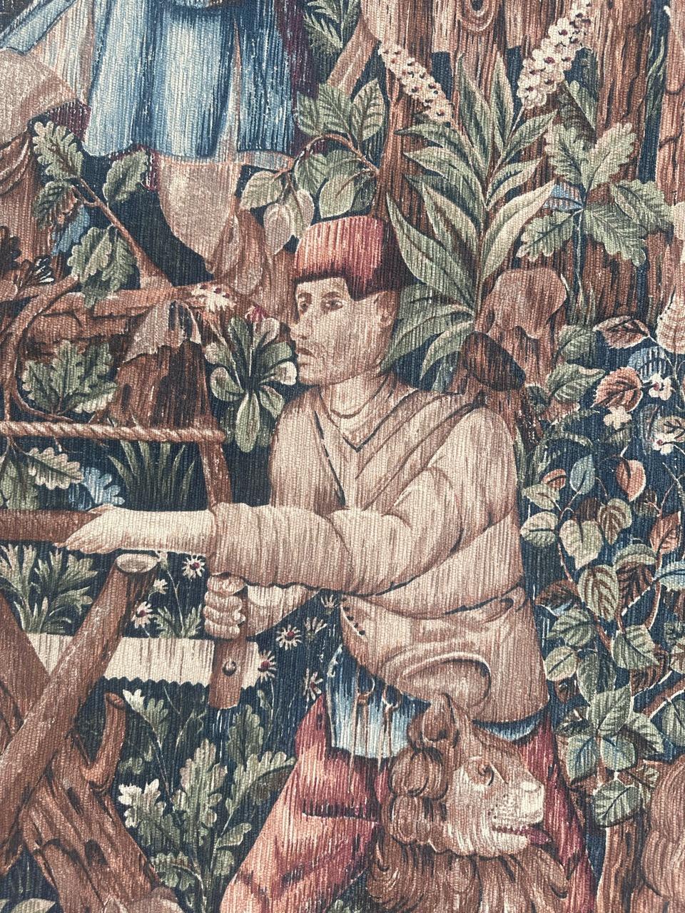 Meraviglioso arazzo francese d'epoca con disegno di museo medievale 
