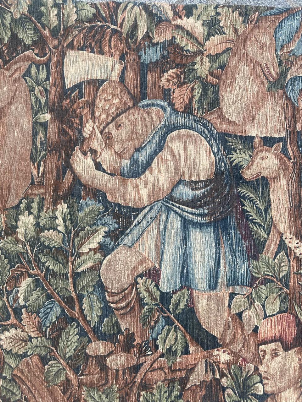 Meraviglioso arazzo francese d'epoca con disegno di museo medievale 