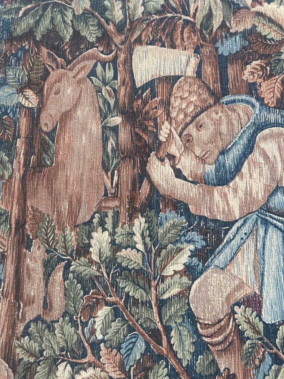 Meraviglioso arazzo francese d'epoca con disegno di museo medievale 