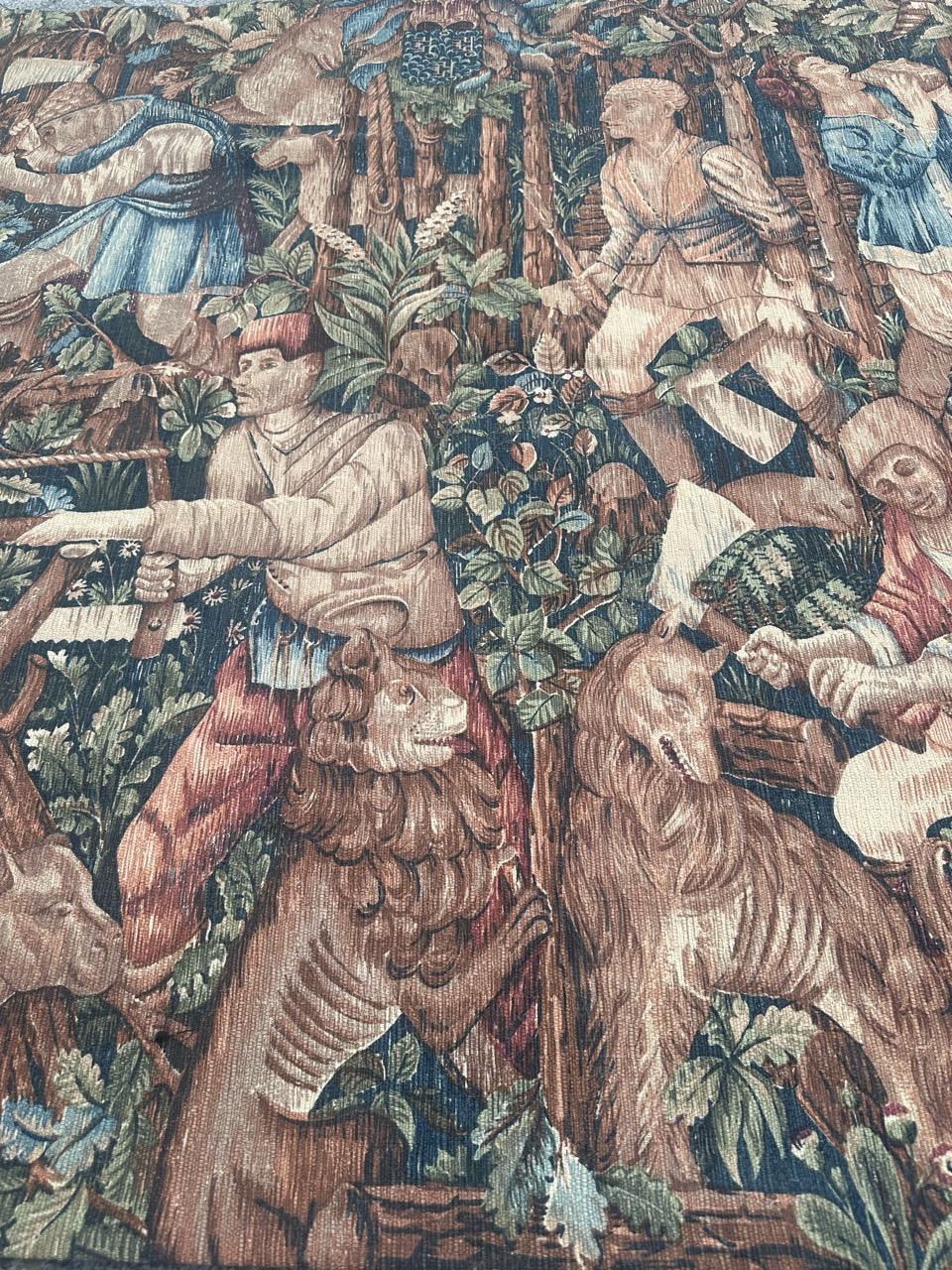 Meraviglioso arazzo francese d'epoca con disegno di museo medievale 
