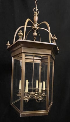 Maravilloso farol hexagonal eduardiano vintage grande de latón y cristal de bronce