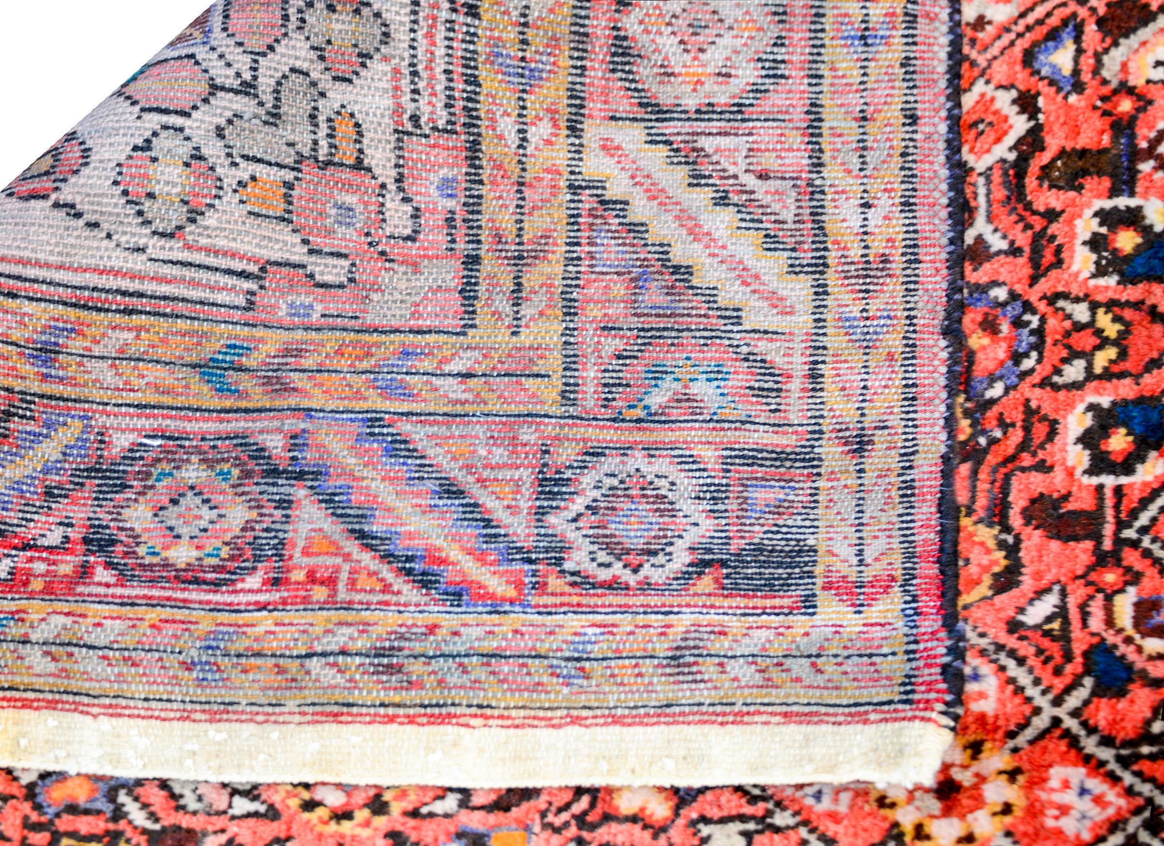 Erstaunlicher Hamadan-Teppich aus der Mitte des 20. Jahrhunderts im Angebot 1