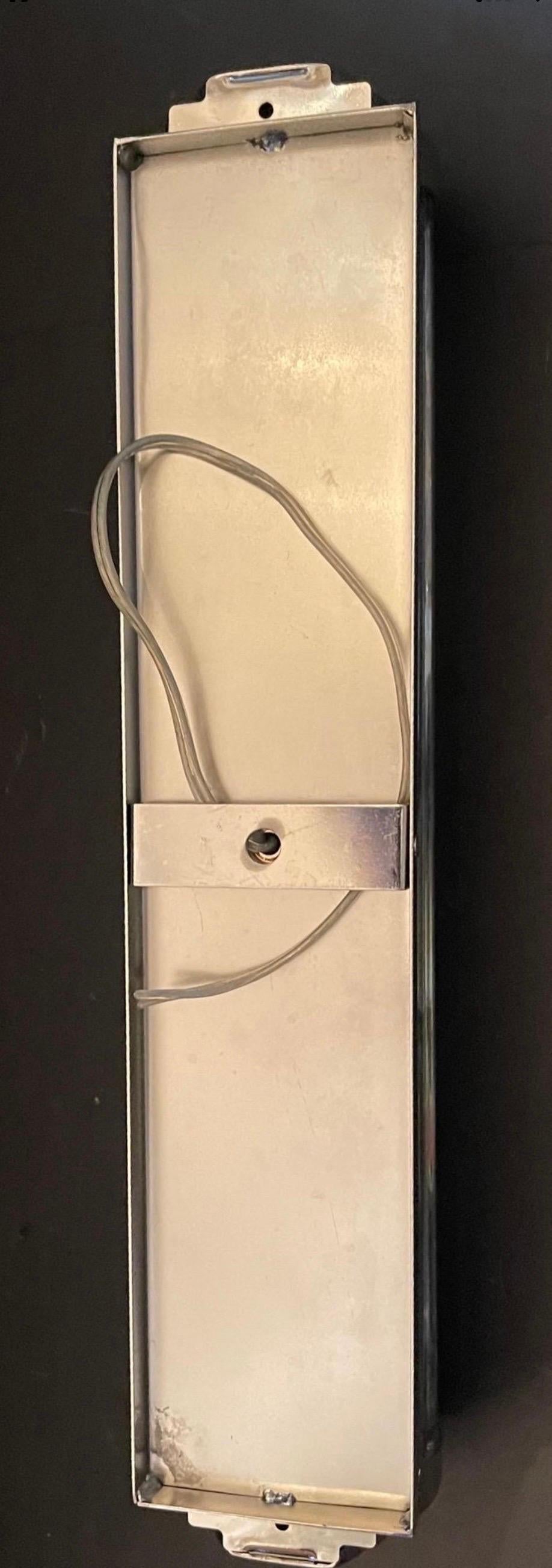 Wonderful Vintage Nickel Glass Rod Art Deco Skyscraper Theater Cinema 8 Sconces In Good Condition For Sale In Roslyn, NY