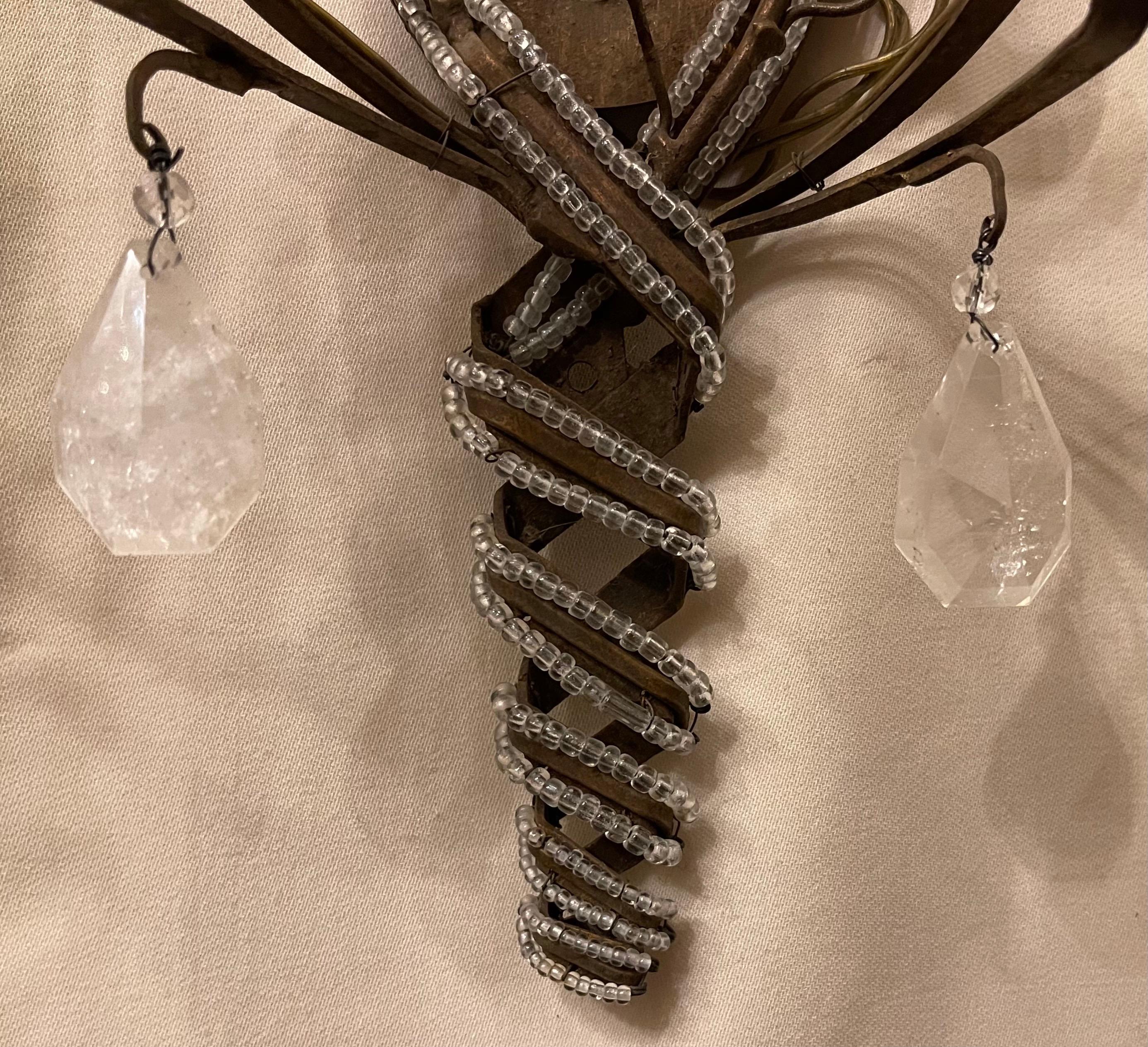 Wunderschönes Paar Vintage Perlen Wirbel Bergkristall Bagus Blumenblatt Gold Wandleuchter im Zustand „Gut“ im Angebot in Roslyn, NY