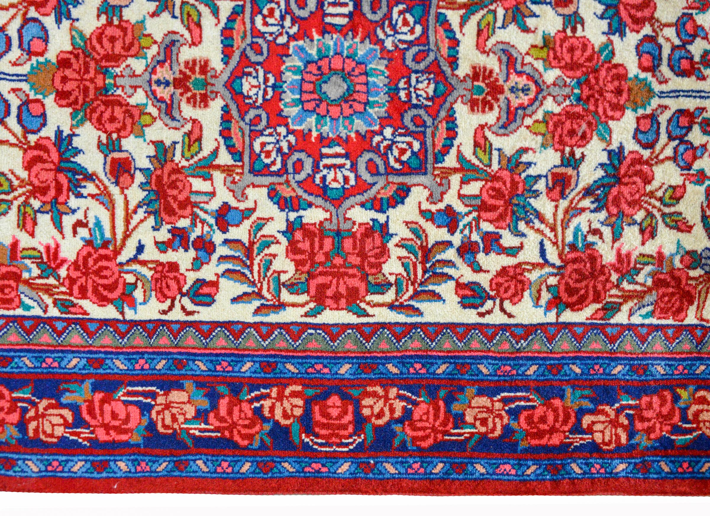 Wool Wonderful Vintage Persian Bidjar Rug For Sale