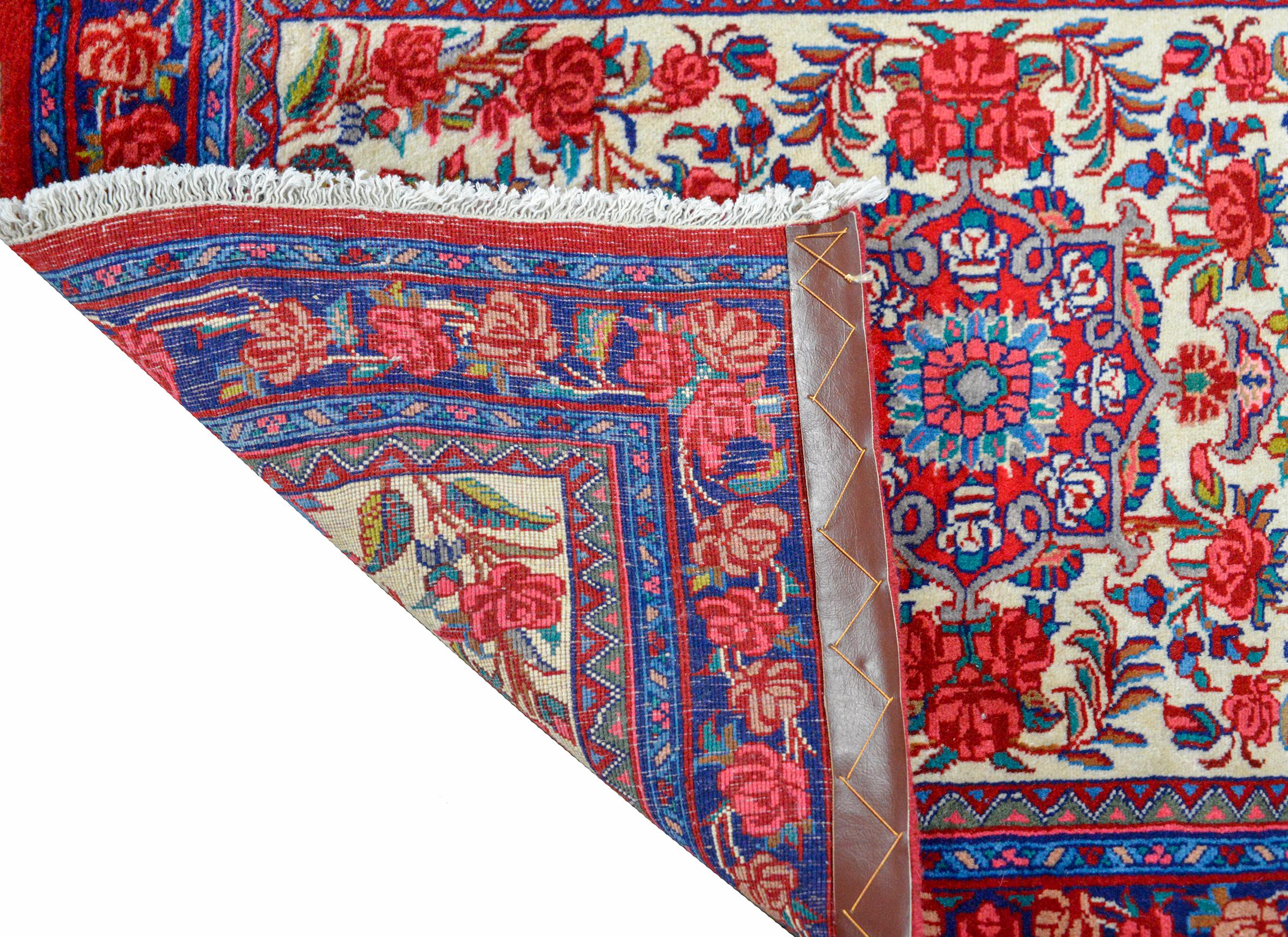 Wonderful Vintage Persian Bidjar Rug For Sale 2