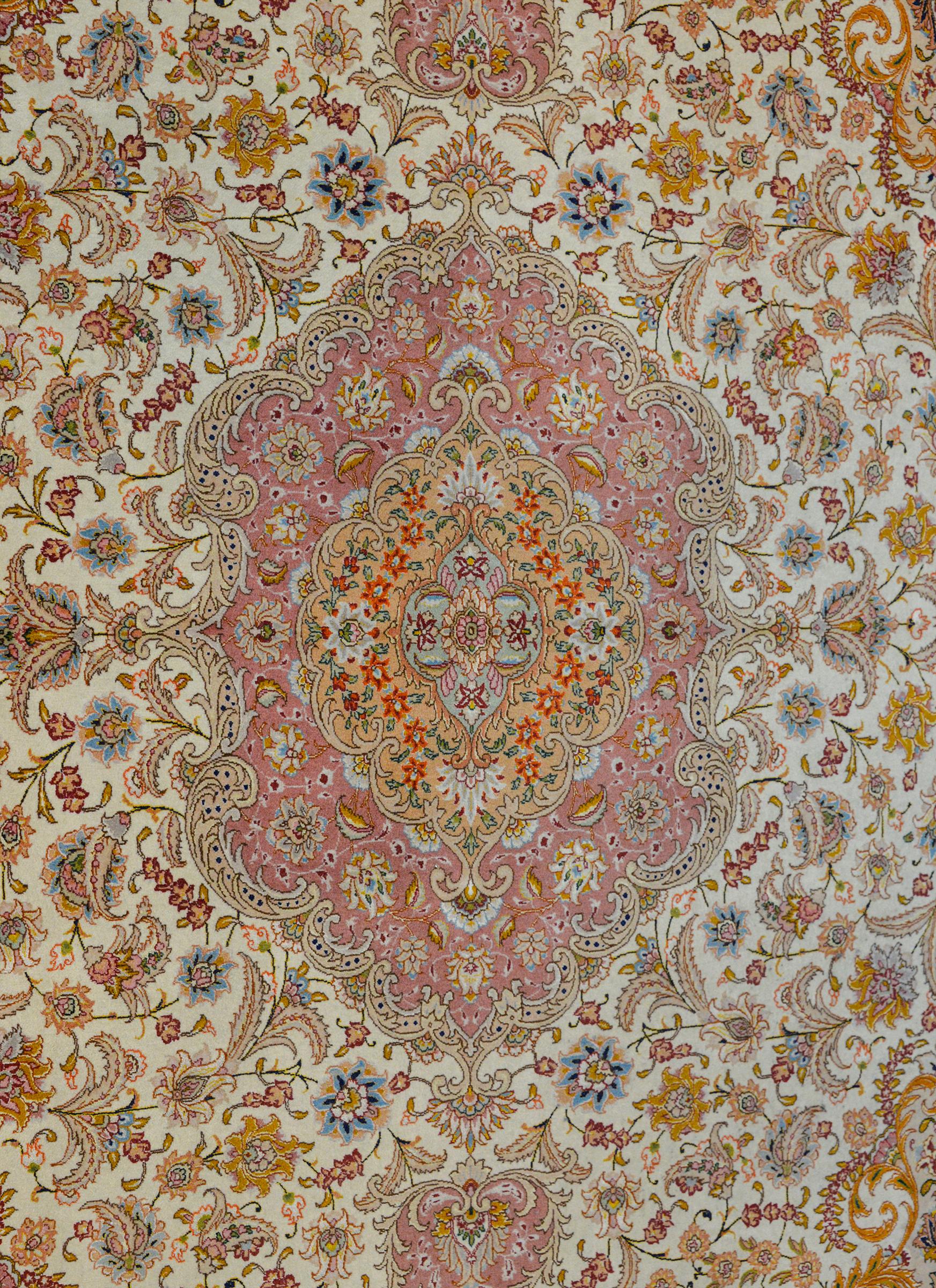 Wonderful Vintage Silk and Wool Tabriz Rug In Good Condition In Chicago, IL