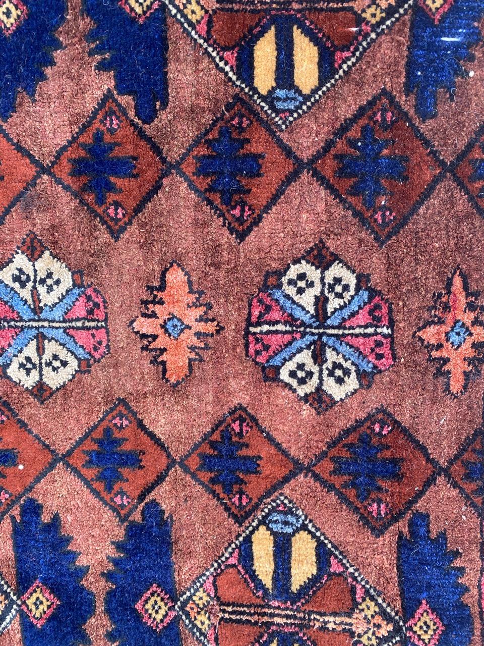 Wonderful Vintage Silk Turkmen Rug In Good Condition For Sale In Saint Ouen, FR