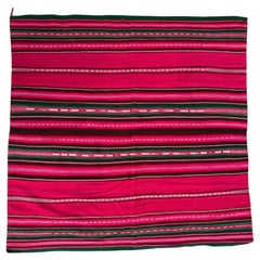 Wonderful Vintage South American Andean Peruvian Manta Cloth Kilim weaving