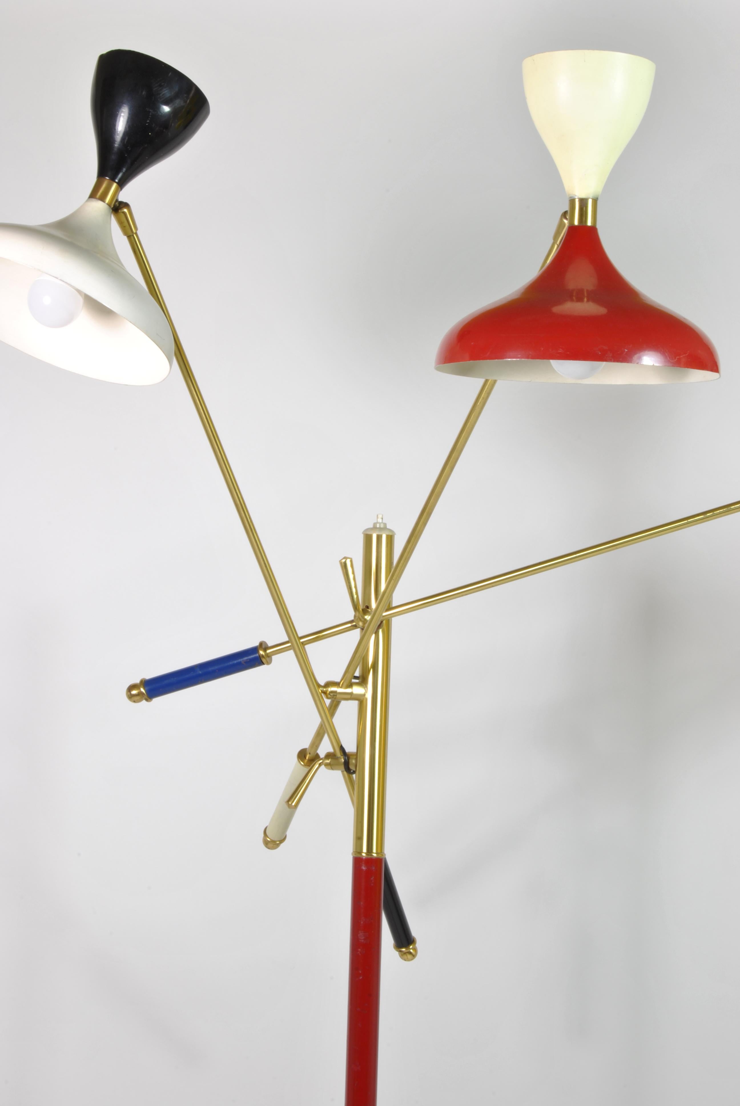 Mid Modern Vintage Stilnovo Tall Floor Lamp Italy 1955 Steel Bronze Red In Good Condition For Sale In Napoli, IT