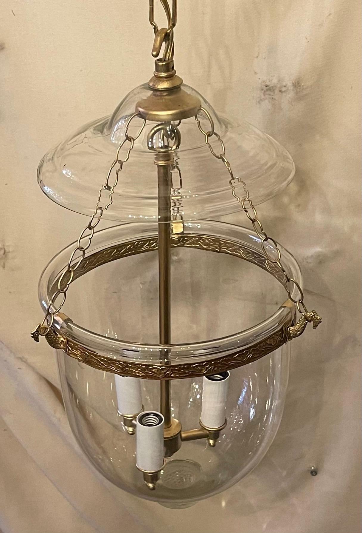 Wunderschöne Vaughan Petite Glockenglas-Laterne/Anhänger-Leuchte aus geblasenem Glas, Vintage im Zustand „Gut“ im Angebot in Roslyn, NY