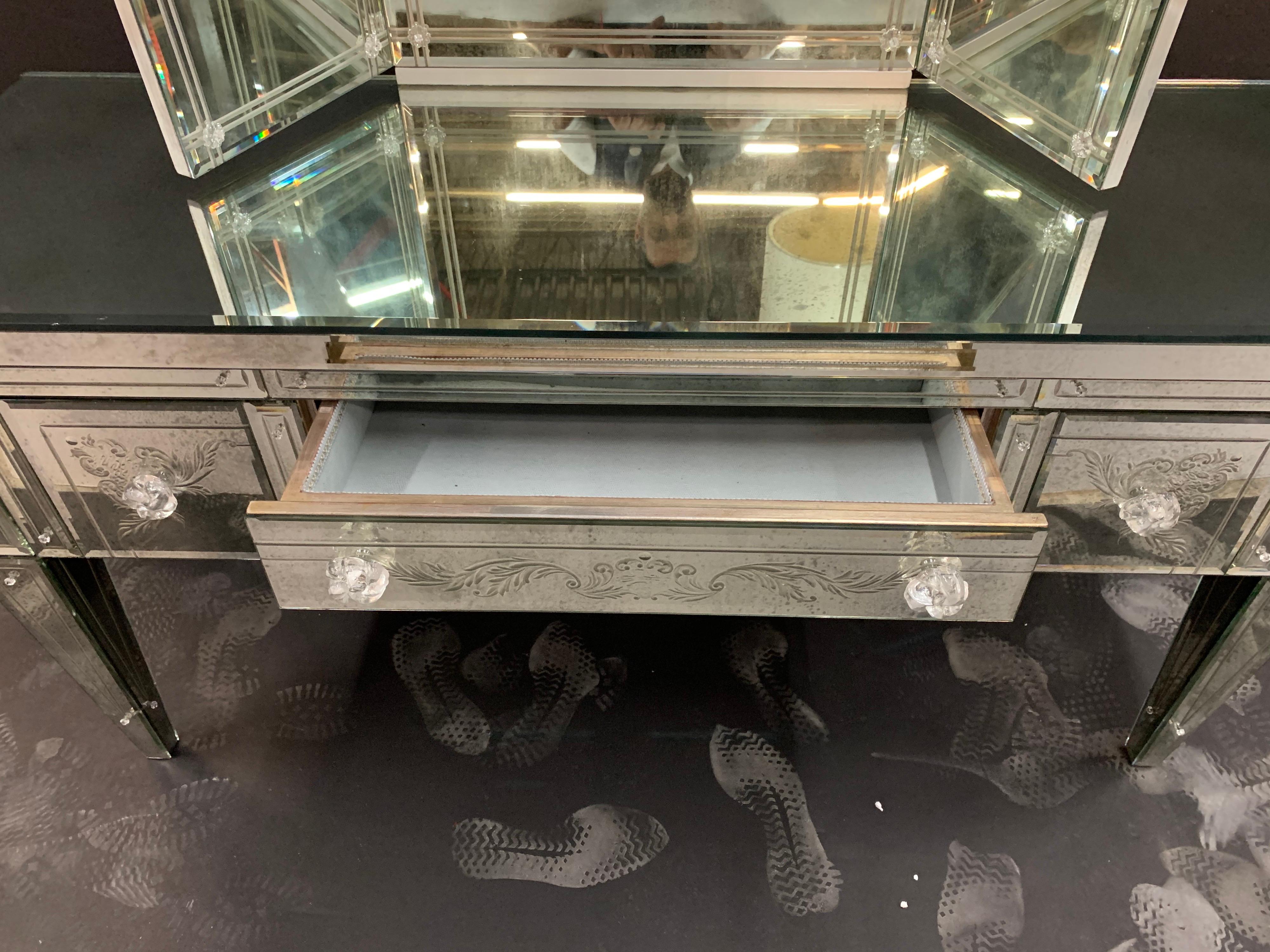 Wonderful Vintage Venetian Antique Etched Mirrored Trifold Mirror