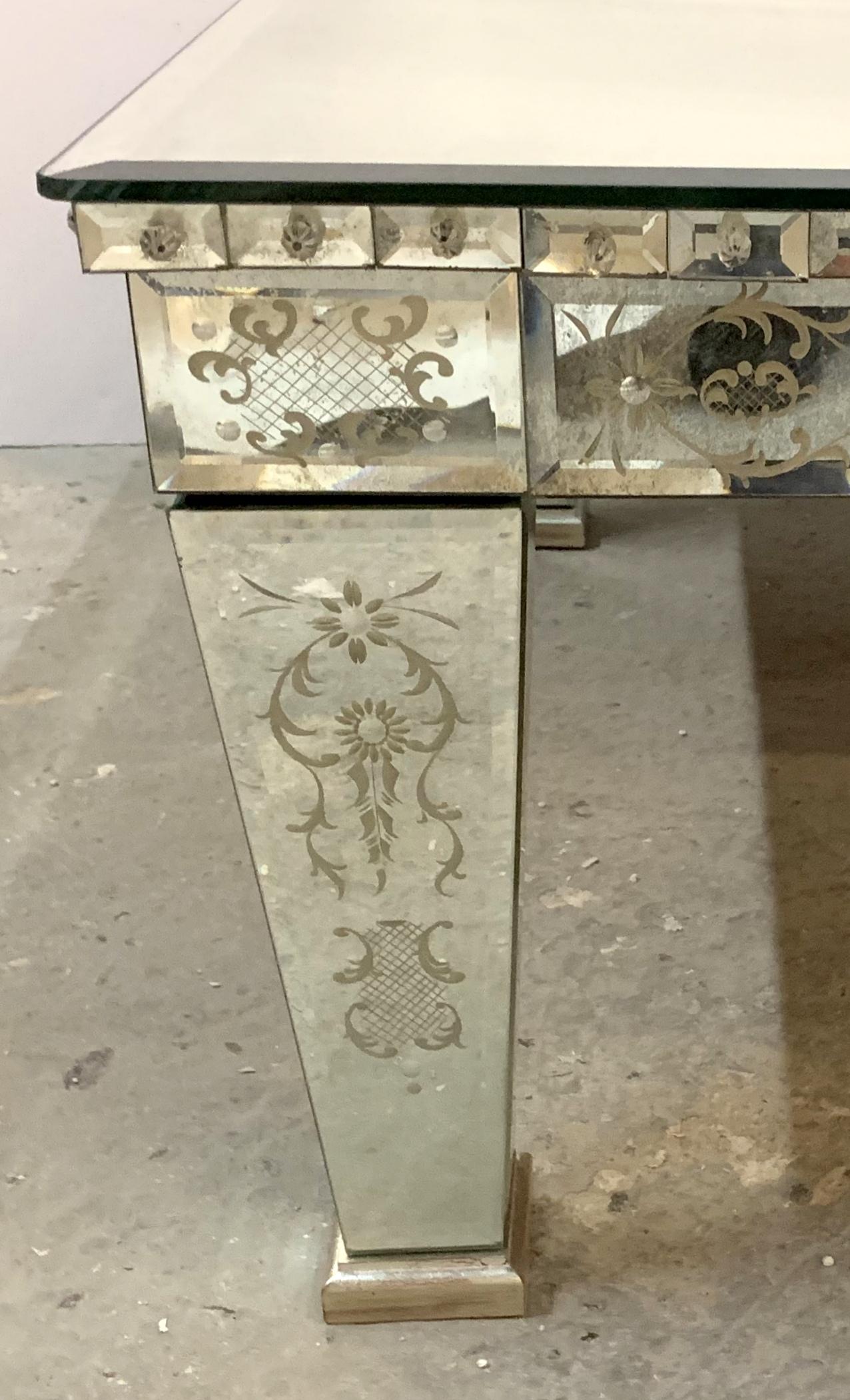 Wonderful Vintage Venetian Etched Mirrored Italian Coffee/Cocktail Large Table 2