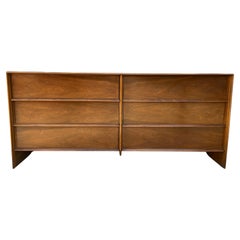 Vintage Wonderful Walnut 6 Drawer Dresser by T.H. Robsjohn-Gibbings for Widdicomb