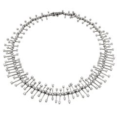 Magnifique collier en or blanc et diamants blancs, collection Constellation