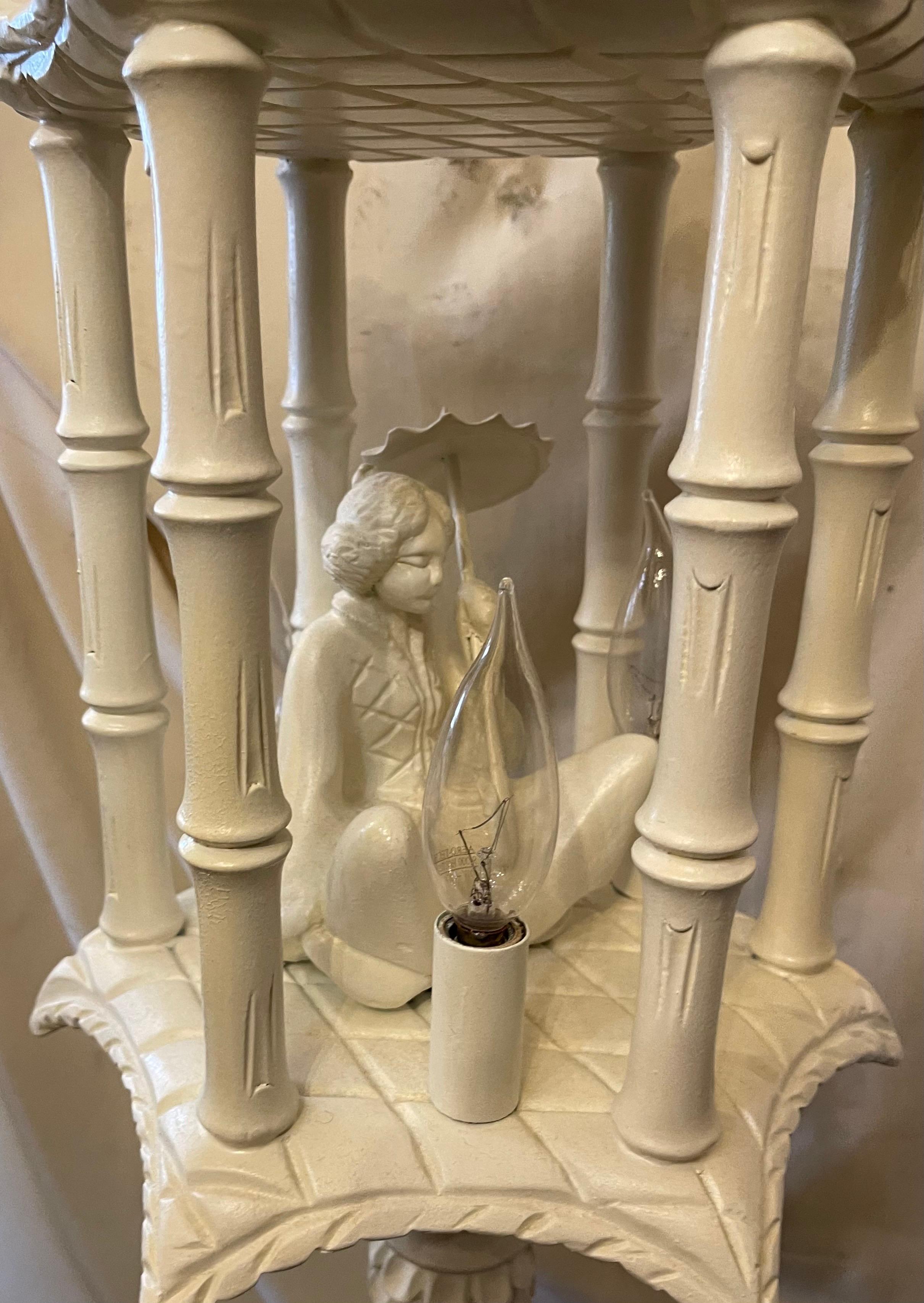 Wunderschöne Pagode aus weißem Holz Bambus Chinoiserie Figur Kronleuchter 3 Licht Leuchte im Angebot 2