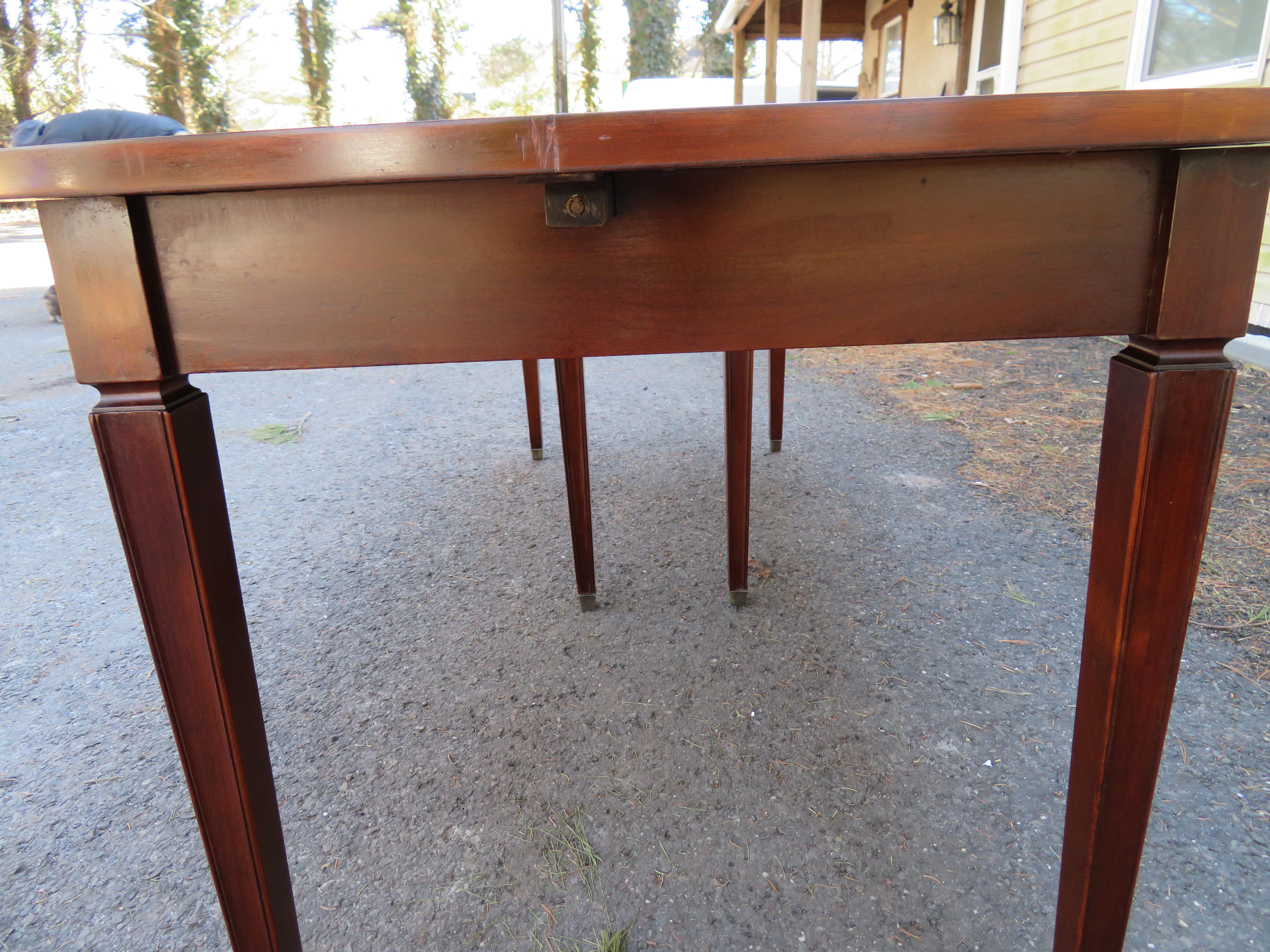 Merveilleuse petite table de salle à manger Widdicomb à abattant à 4 feuilles moderne mi-siècle en vente 3