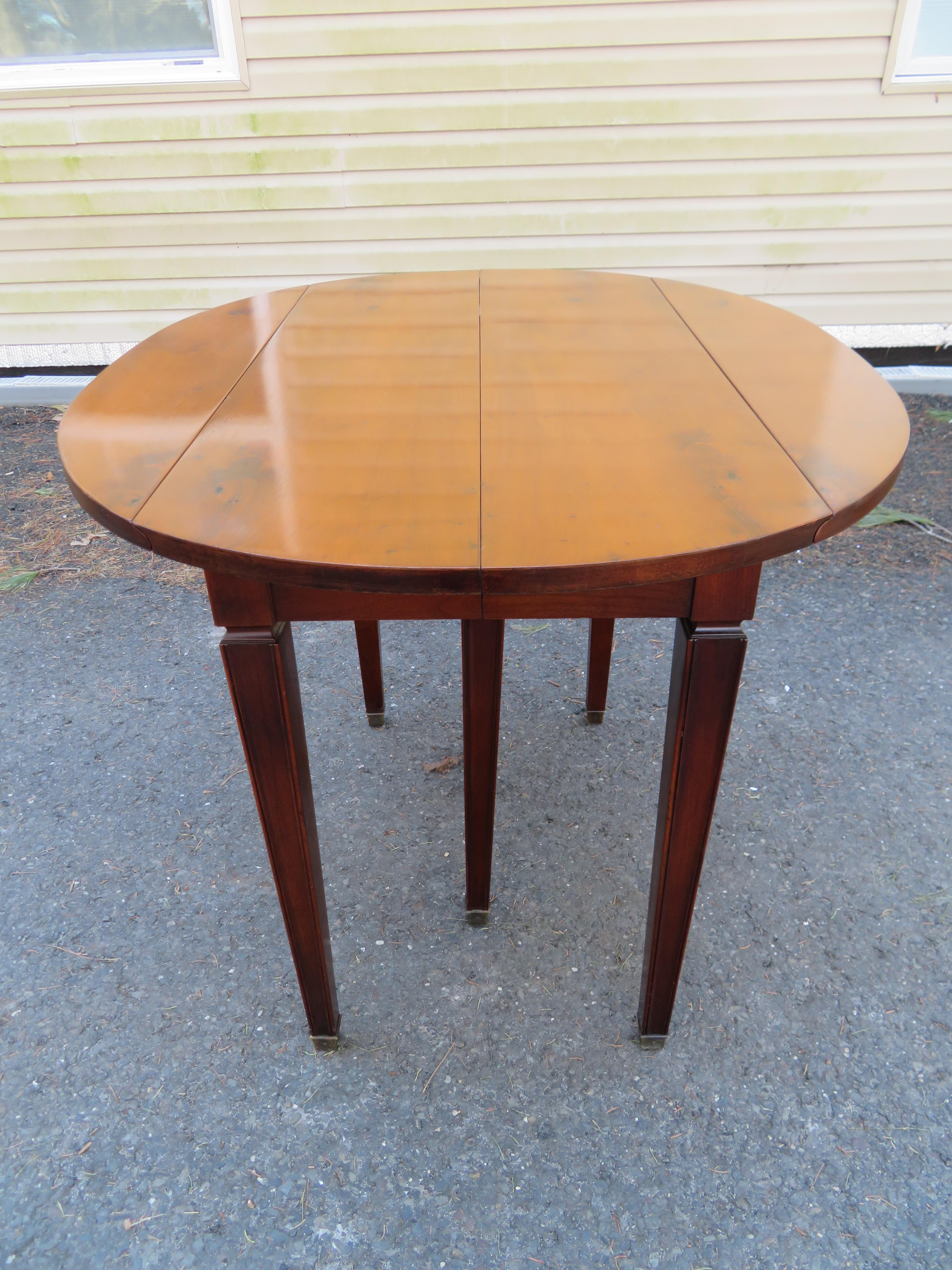 Wonderful Widdicomb Petite Drop Leaf Dining Table 4 Leaves Mid-Century Modern For Sale 6
