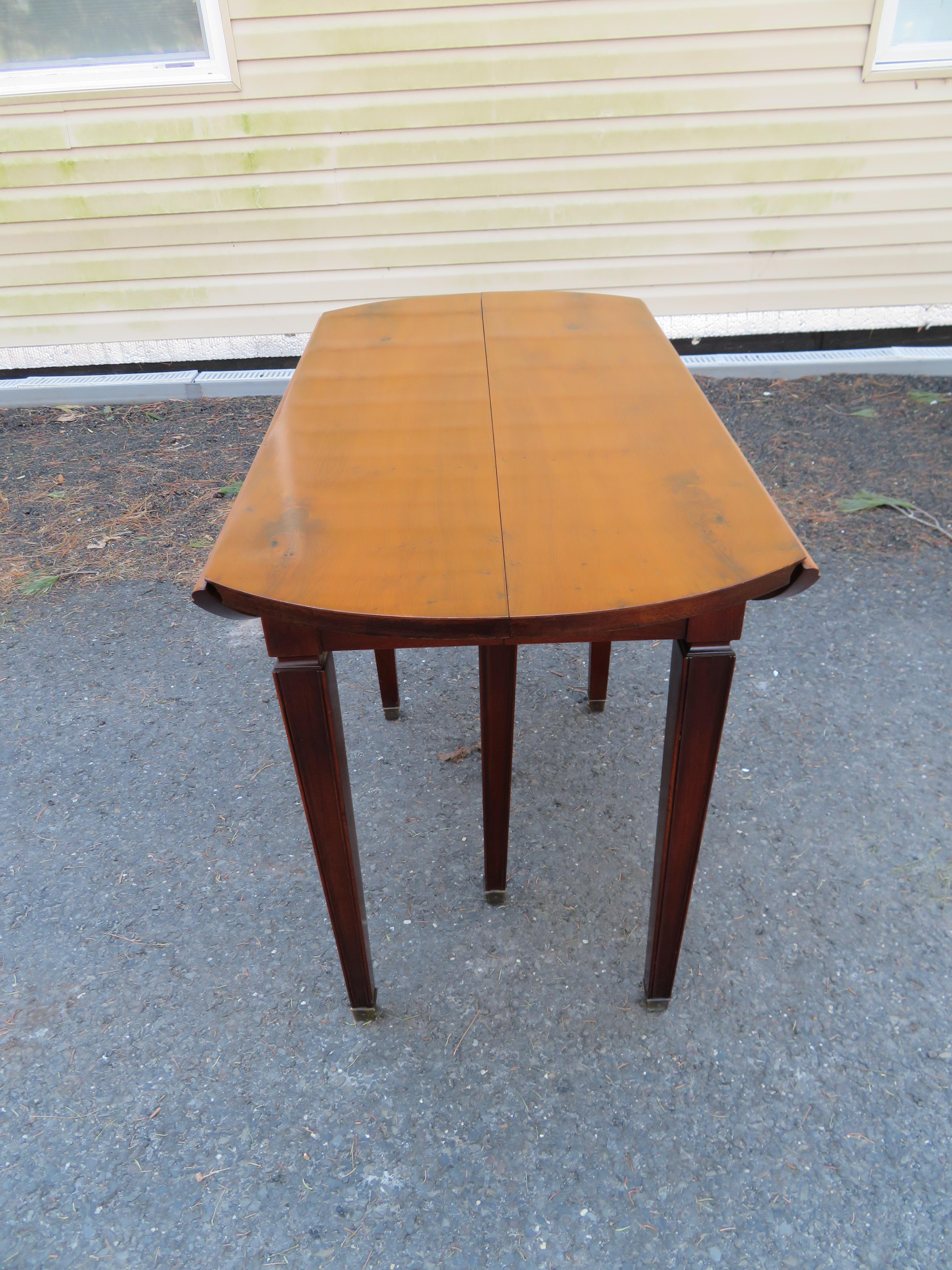 Mid-Century Modern Merveilleuse petite table de salle à manger Widdicomb à abattant à 4 feuilles moderne mi-siècle en vente