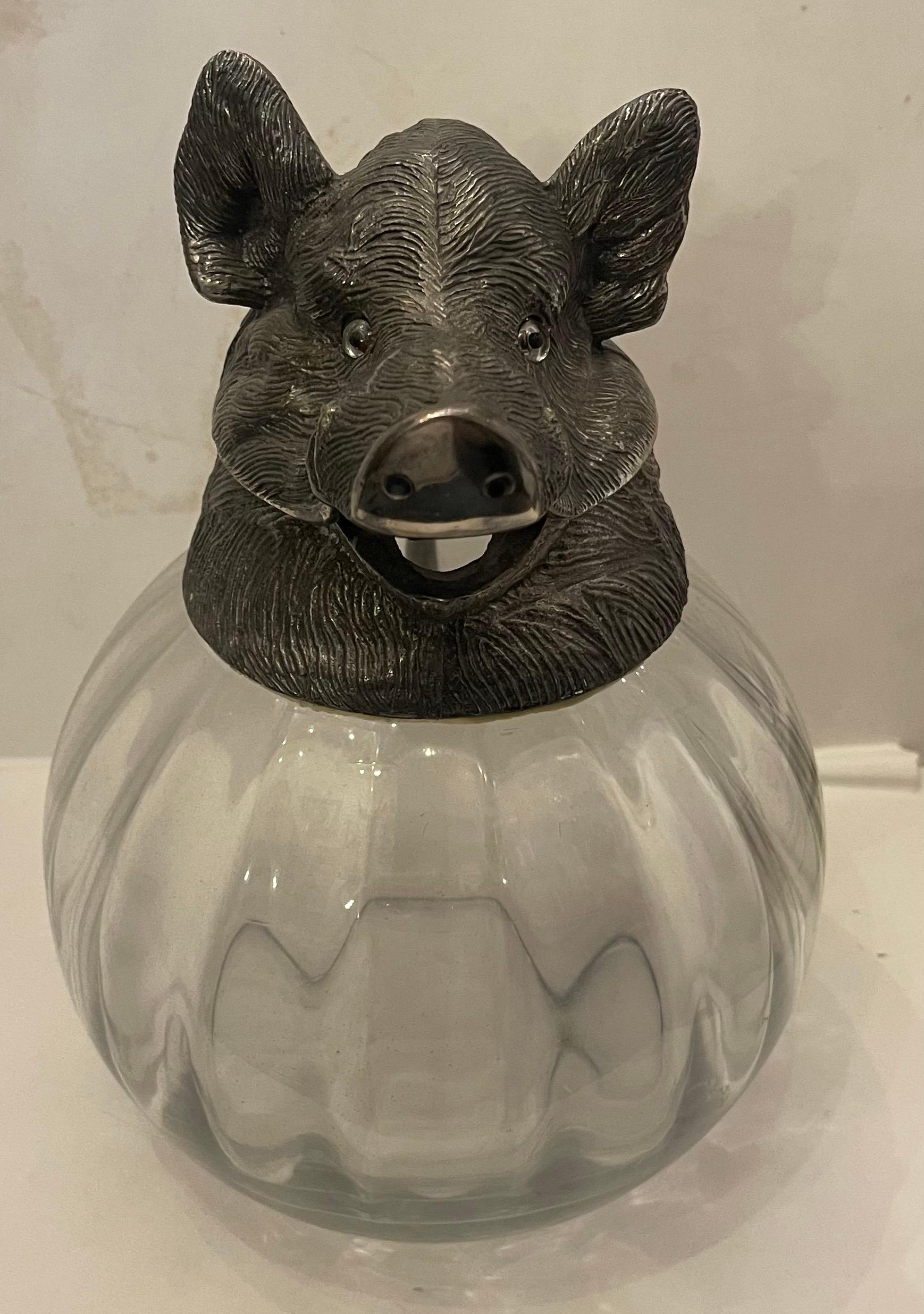 Mid-Century moderno Meravigliosa Caraffa con coperchio in argento con cinghiale, caraffa con coperchio, brocca Valenti Spagna in vendita
