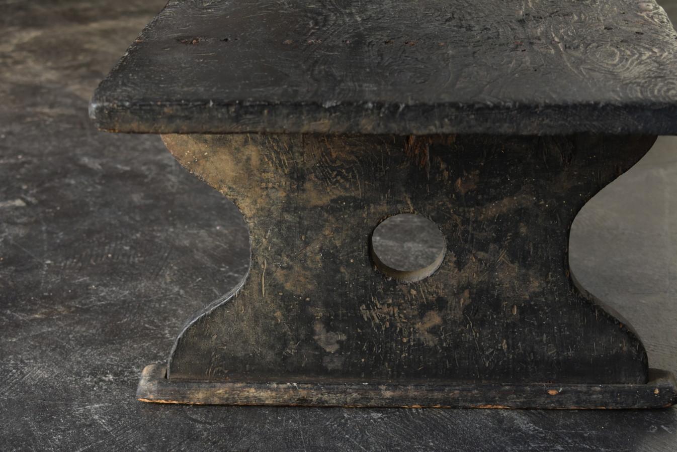 Wonderfully Cool Japanese Antique Black Wooden Low Table / Edo / 1780-1868 8