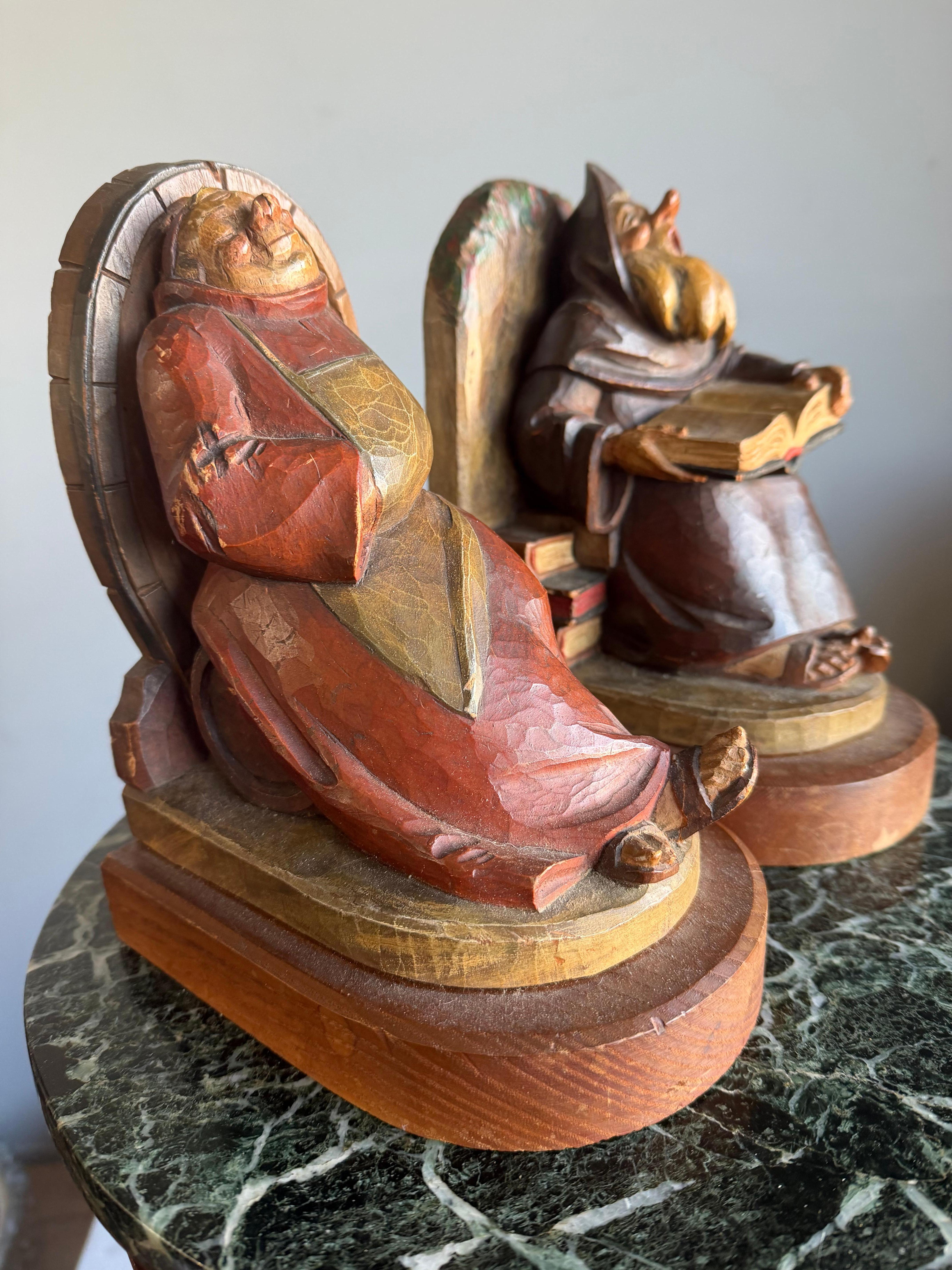 Européen Paire de serre-livres merveilleusement expressifs, décoratifs, pratiques et pleins de caractère en vente