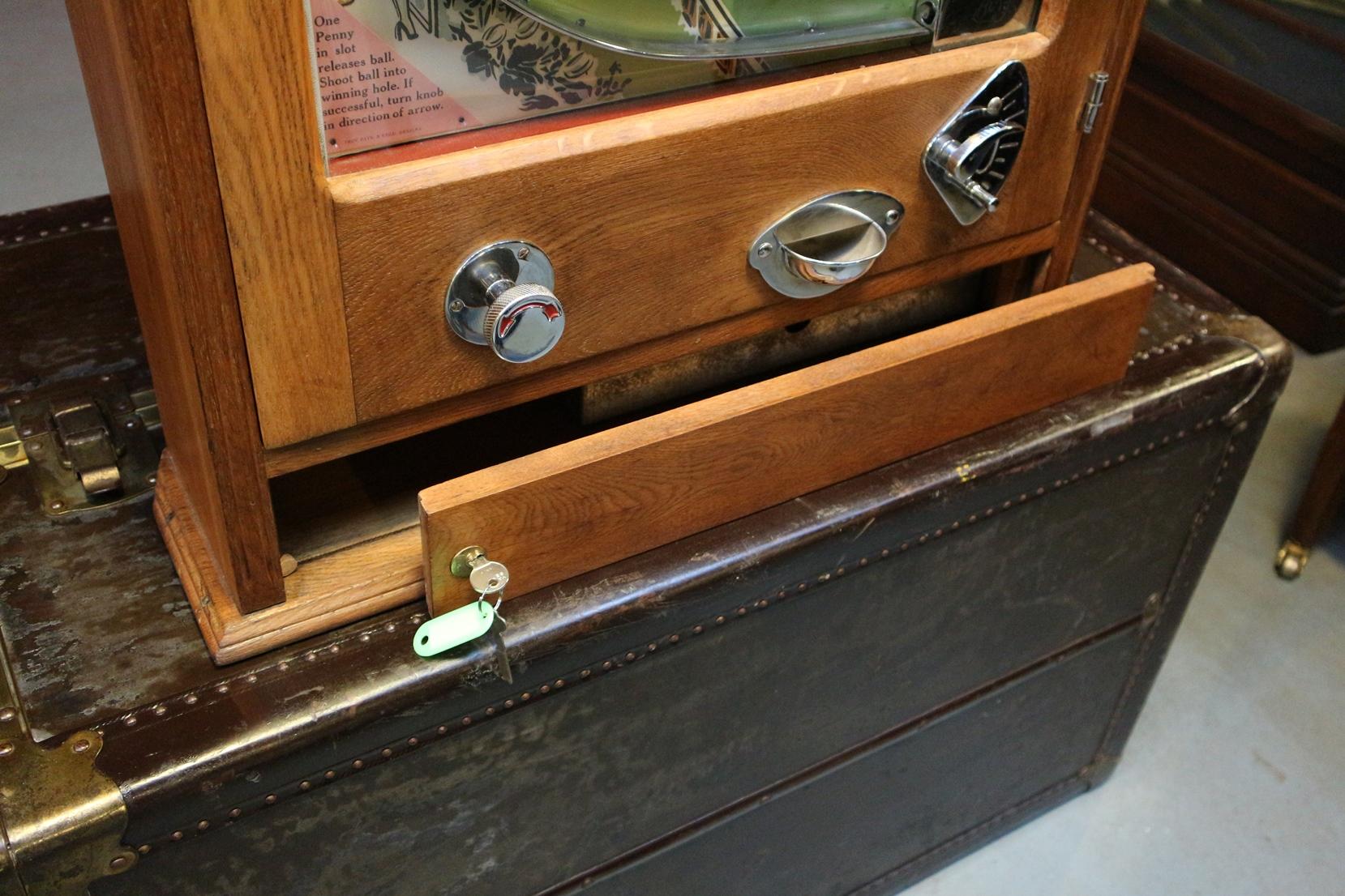 Wondermatics One Penny Steeplechase Game Machine 2