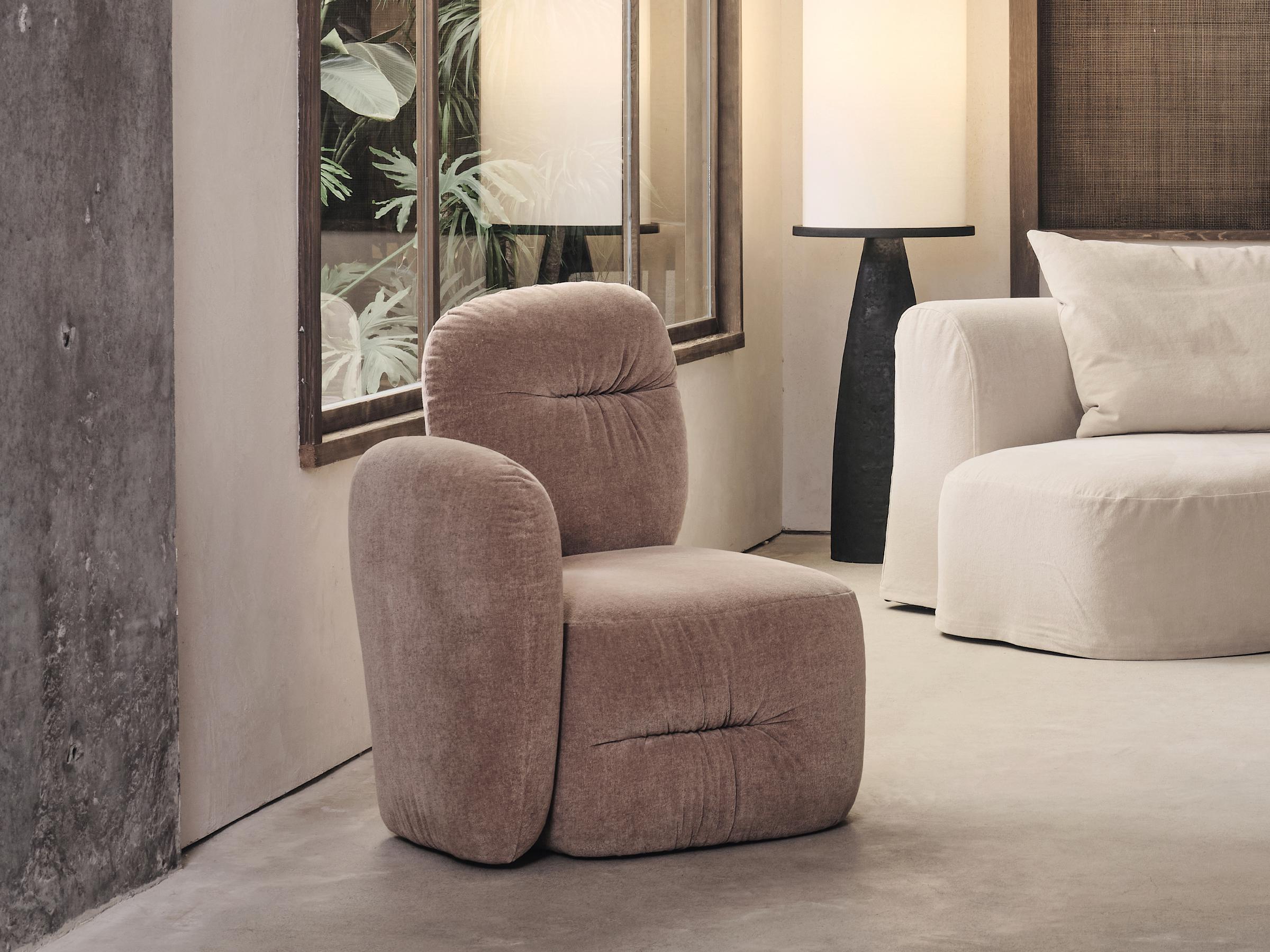 Wonky Chair by DAaZ
Dimensions: D 84 x W 74 x H 84 cm.
Materials: Wood, fabric.


DAaZ Furniture honors the spirit of adventure. We embrace the escape of the ordinary and revel in the magic that’s found in the unexpected. Our artistic ability shines