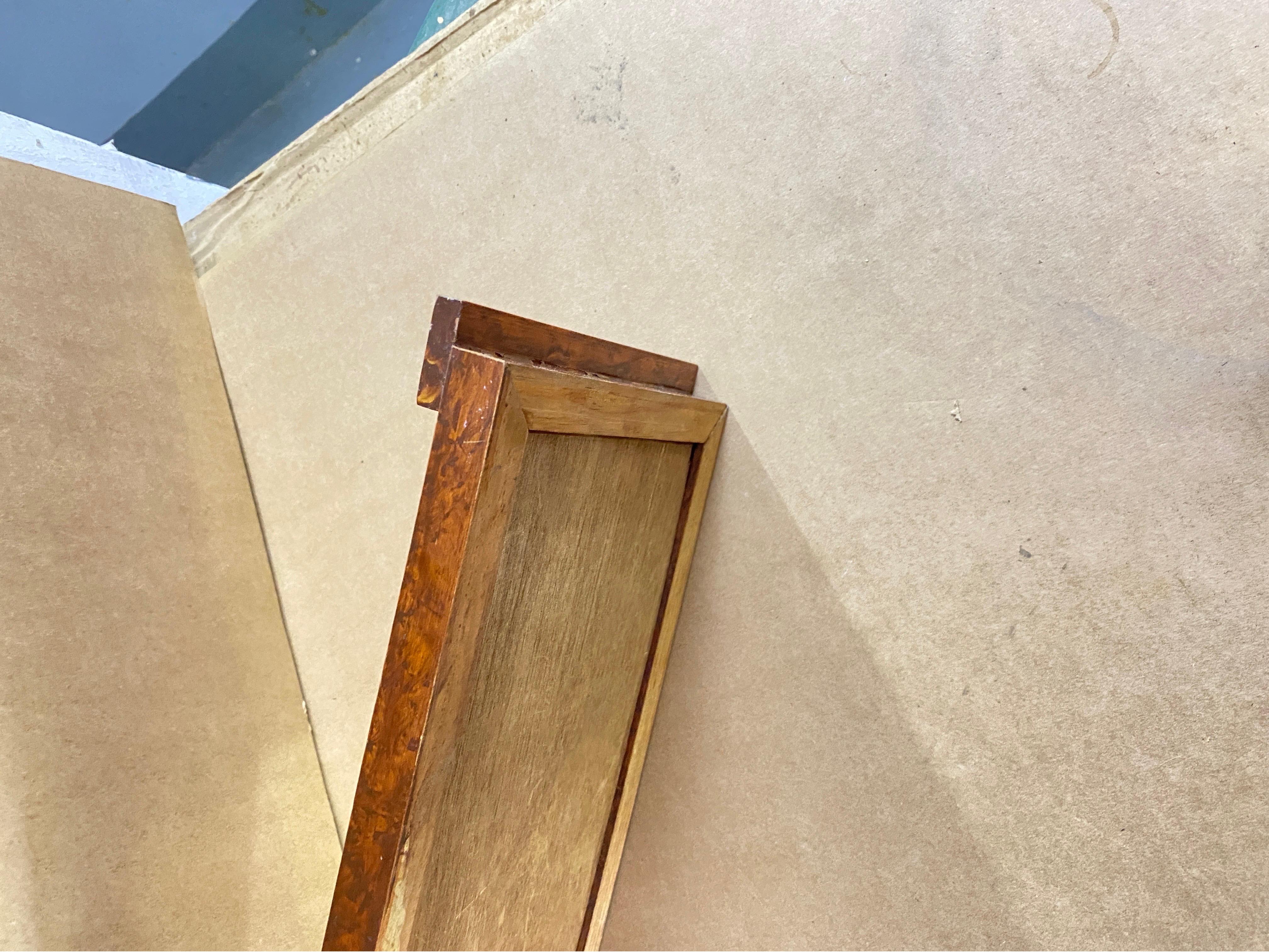 Modernistischer Couchtisch aus Holz, 1930er Jahre, kleine Größe, braune Farbe, Frankreich 1930 im Zustand „Gut“ im Angebot in Auribeau sur Siagne, FR