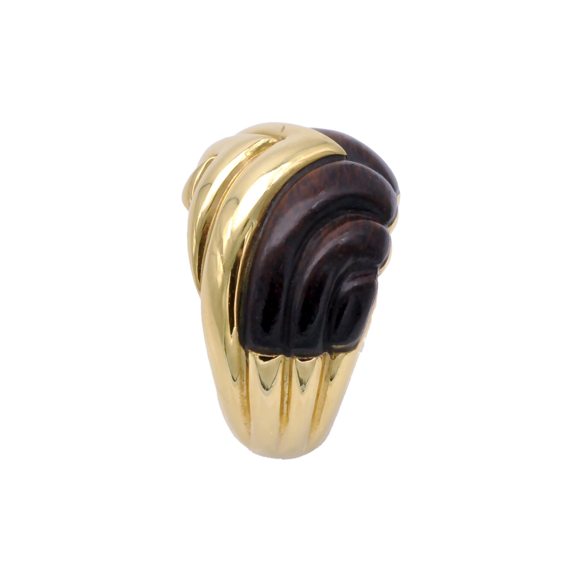 Contemporary Carved Wood and 18-Karat Yellow Gold Ring For Sale