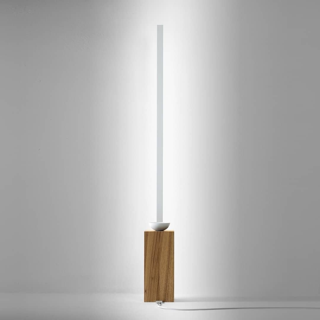 Luminária Línea de madera y aluminio del Atelier Andre Ferri en Nuevo estado para la venta en Geneve, CH