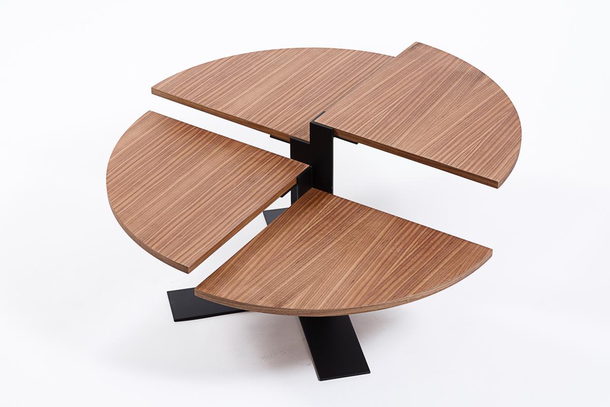 Table basse en bois et acier noir de style mi-siècle moderne en vente 2