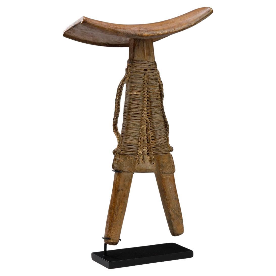 Wood et cuir relié Appui-tête. Culture Pokot, Kenya