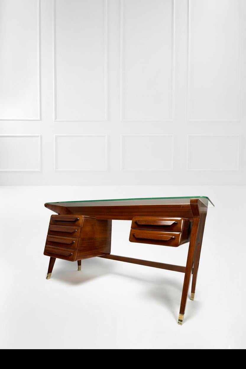 Wood and brass Desk by Vittorio Dassi, Italy, 1950s en vente 4