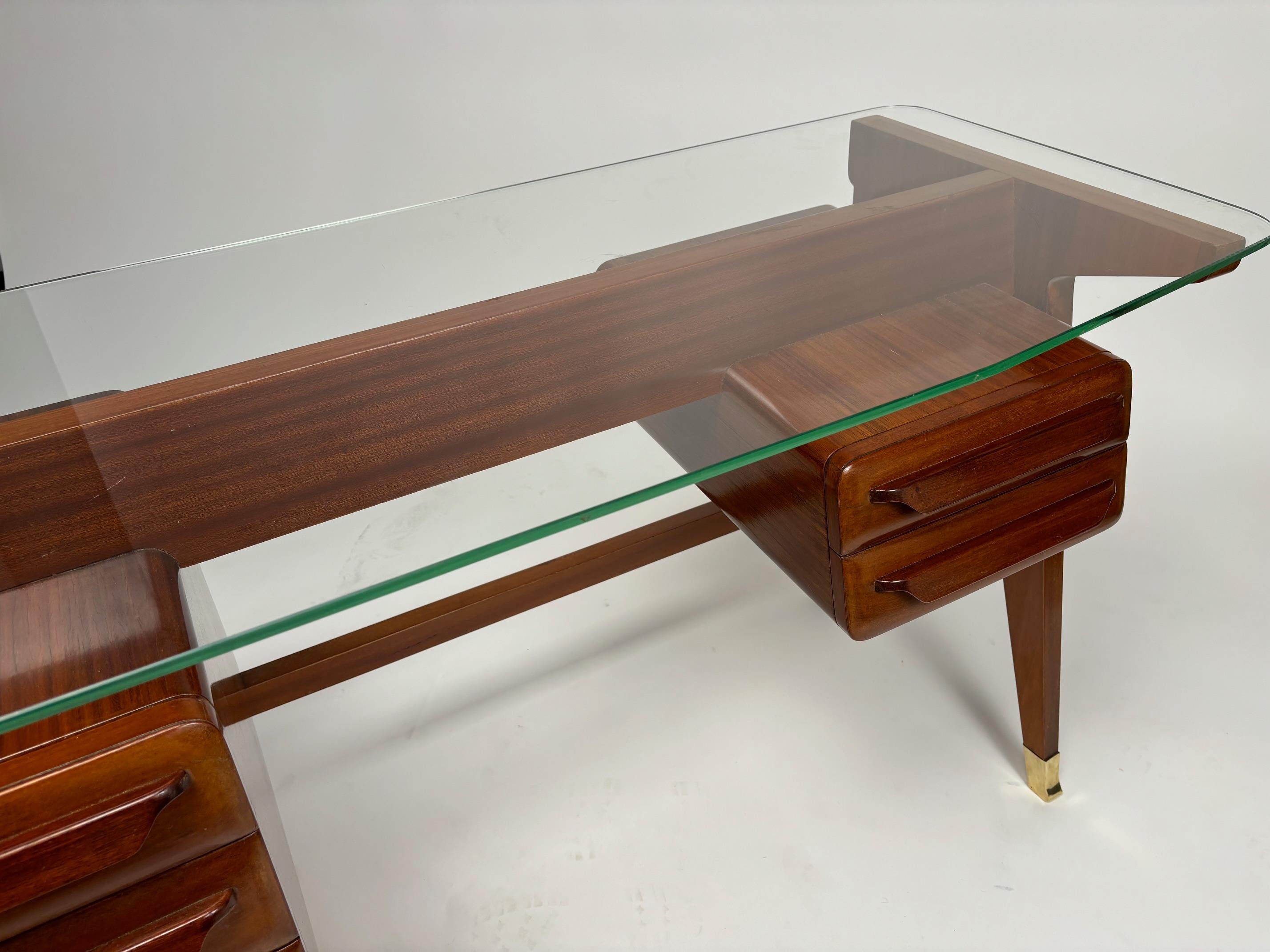 Mid-Century Modern Wood and brass Desk by Vittorio Dassi, Italy, 1950s en vente