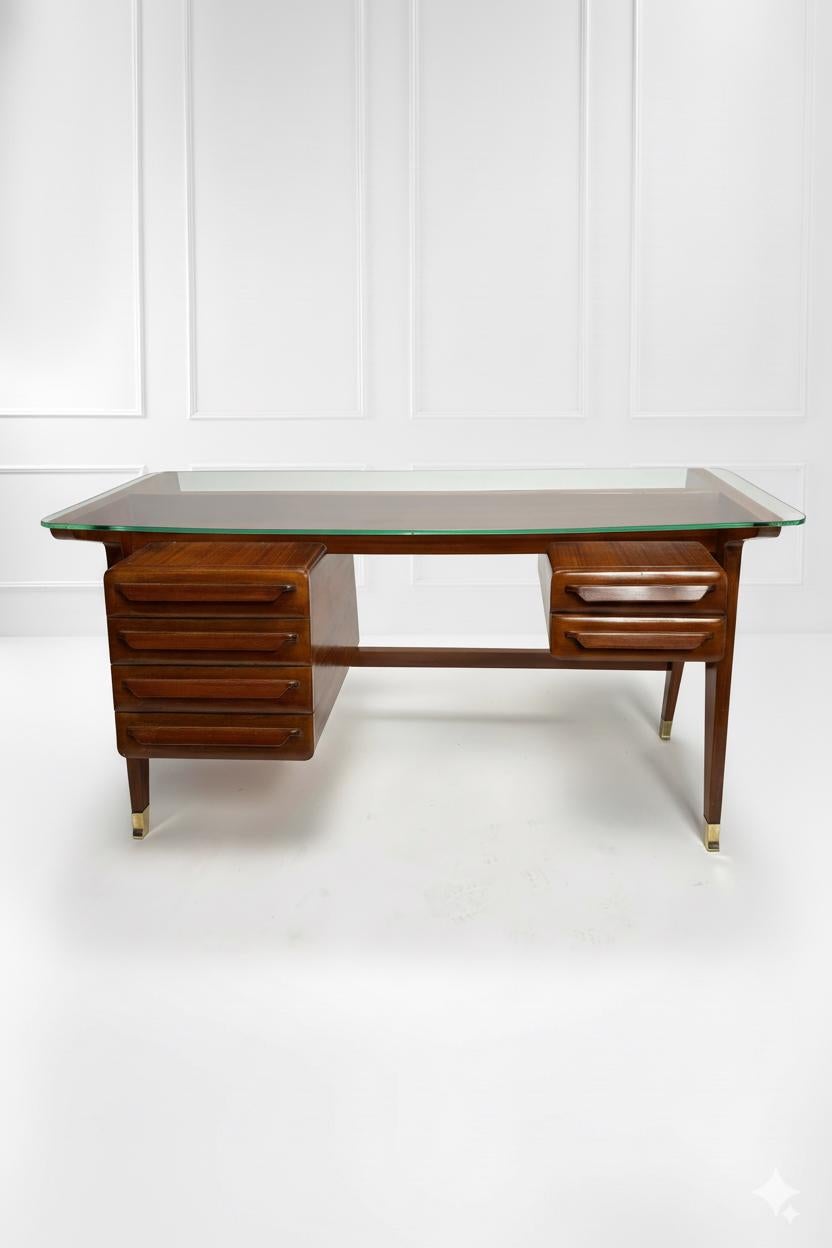 italien Wood and brass Desk by Vittorio Dassi, Italy, 1950s en vente