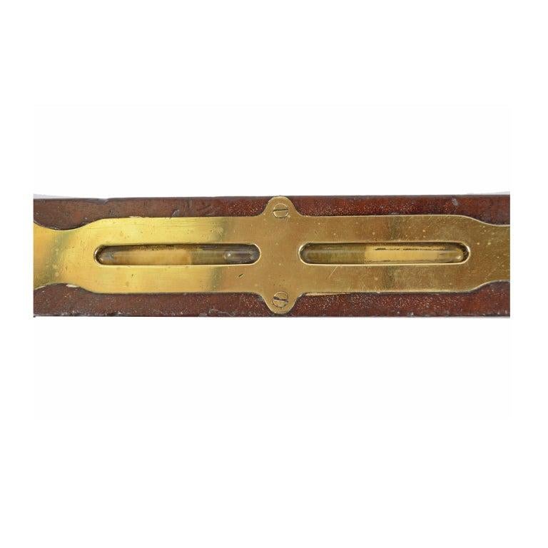 Wood and Brass English Spirit Level, 1860s Antique Measurement Instrument For Sale 2
