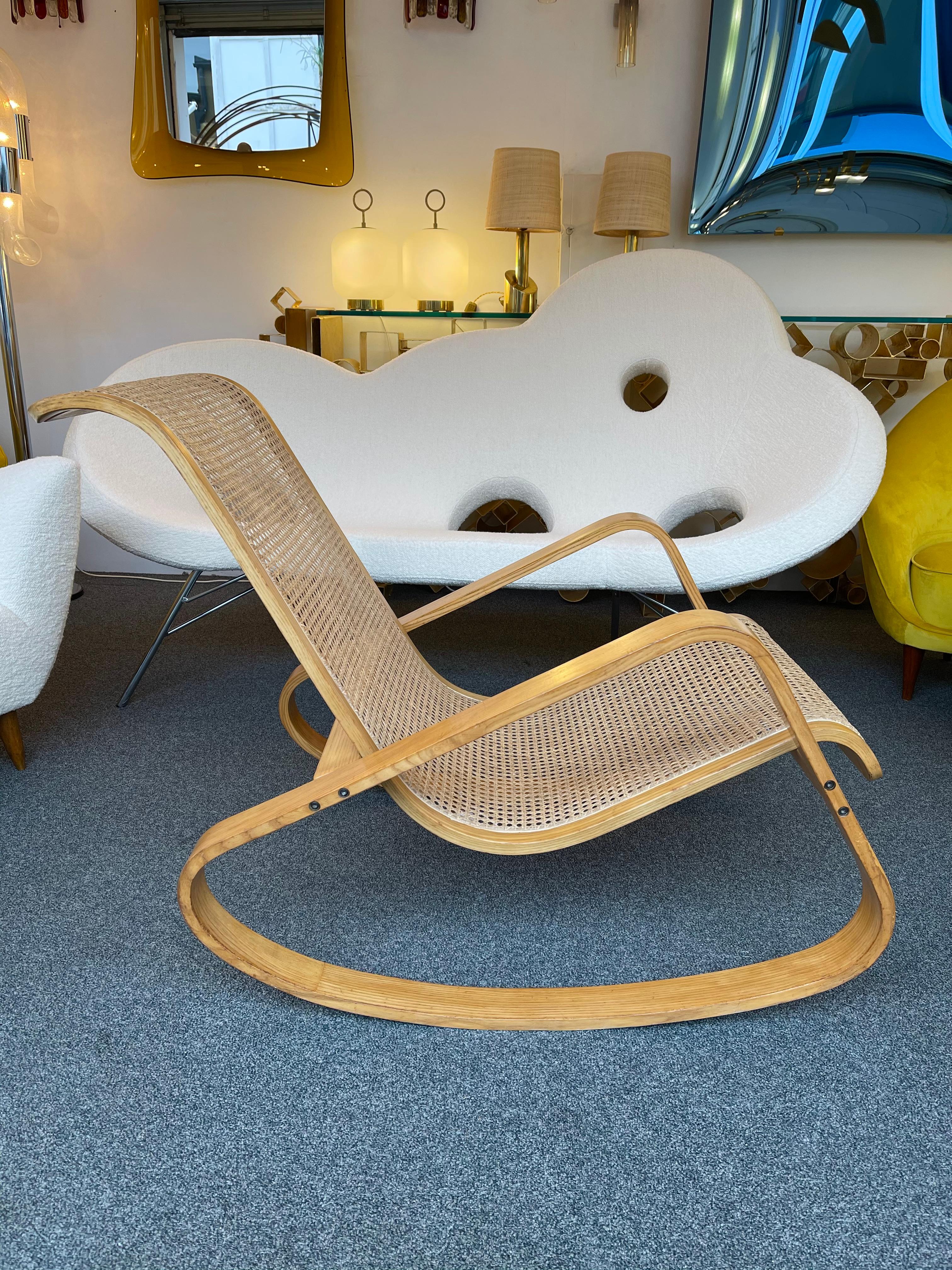 Wood and Cane Rocking Chair Dondolo by Luigi Crassevig, Italy, 1970s In Good Condition In SAINT-OUEN, FR