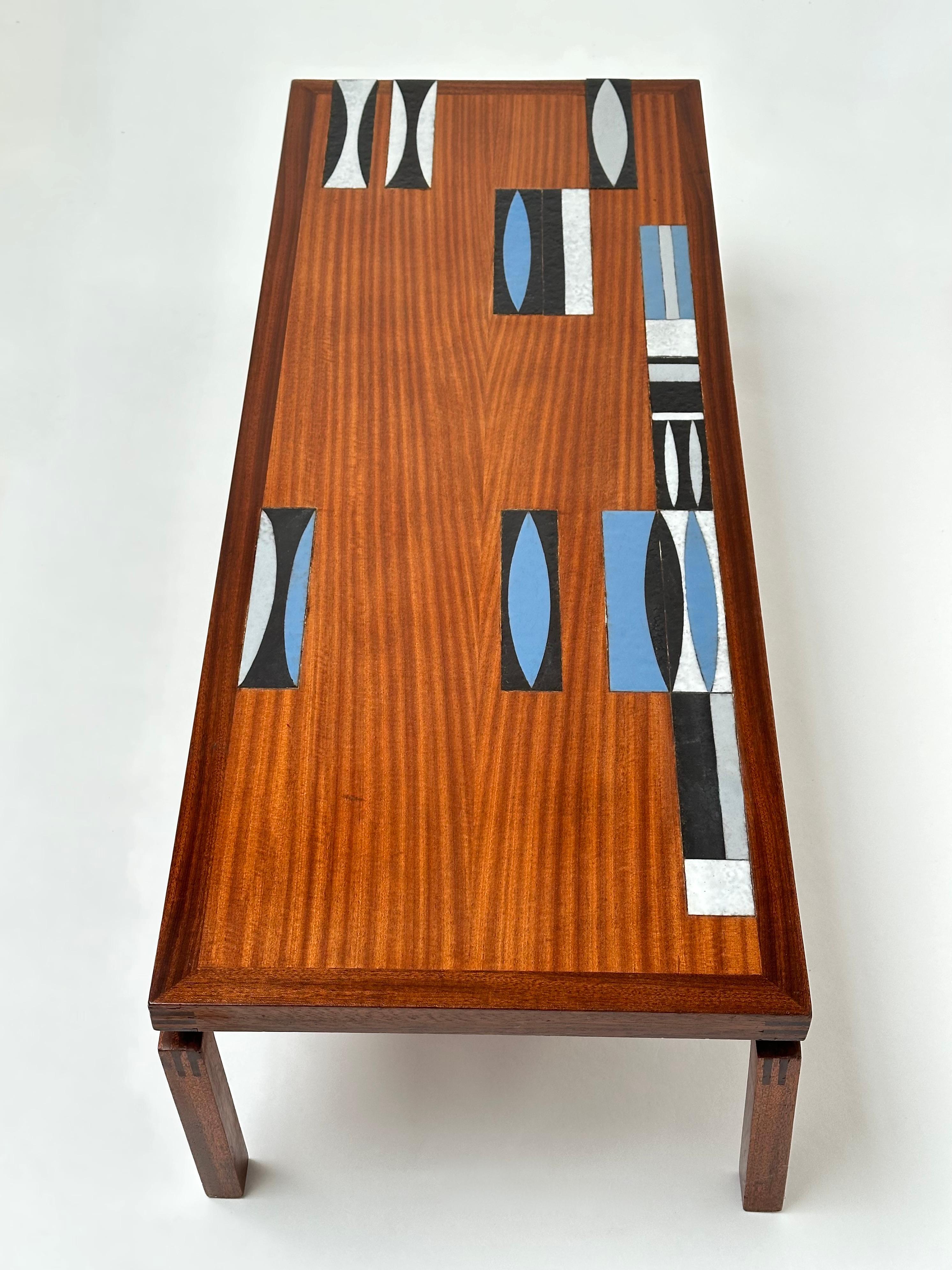 Wood and Ceramic Inlays Low Table, Roger Capron, Vallauris 1961 en venta 6