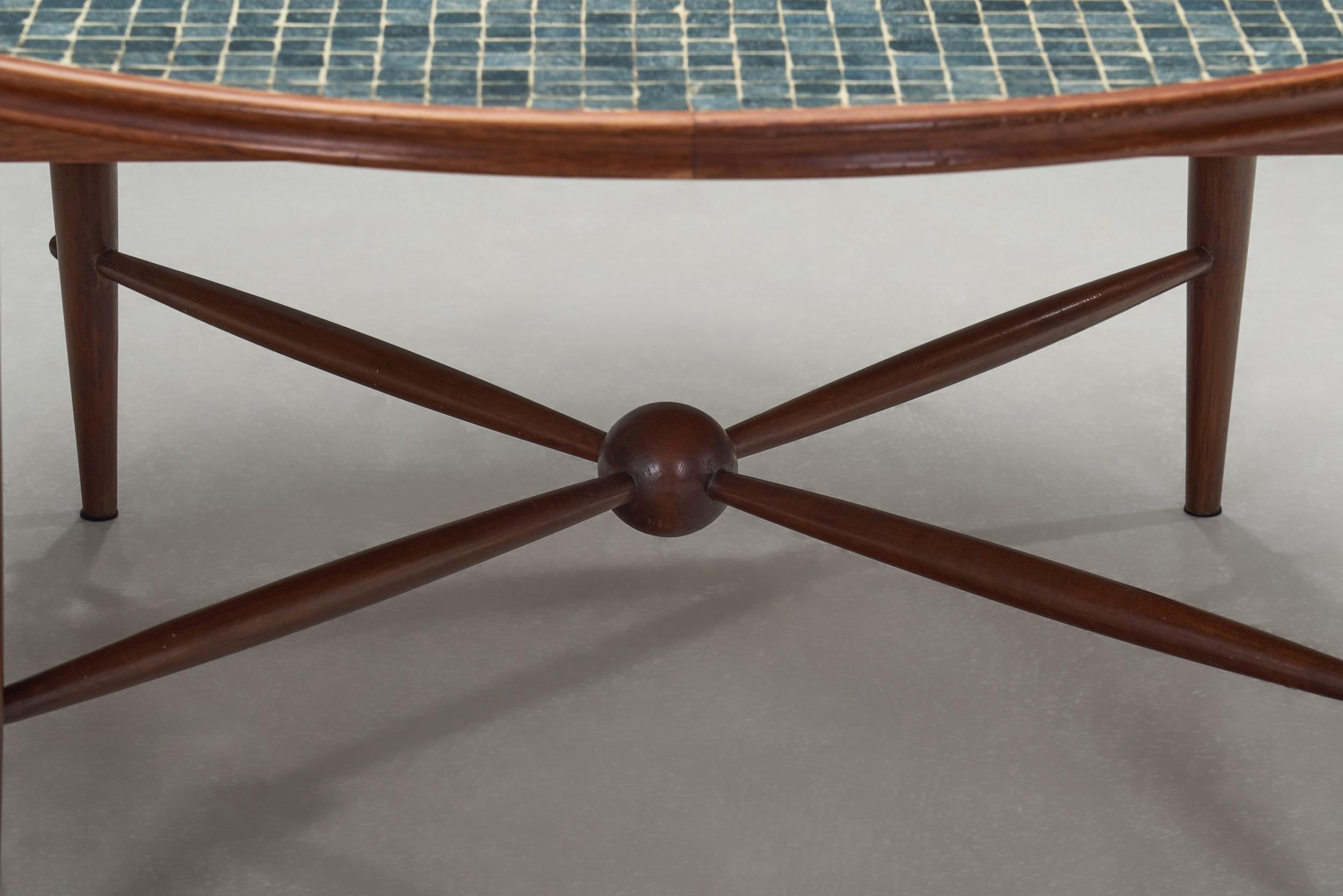 Mesa de centro de madera y azulejos, Francia Años 70 en venta 6