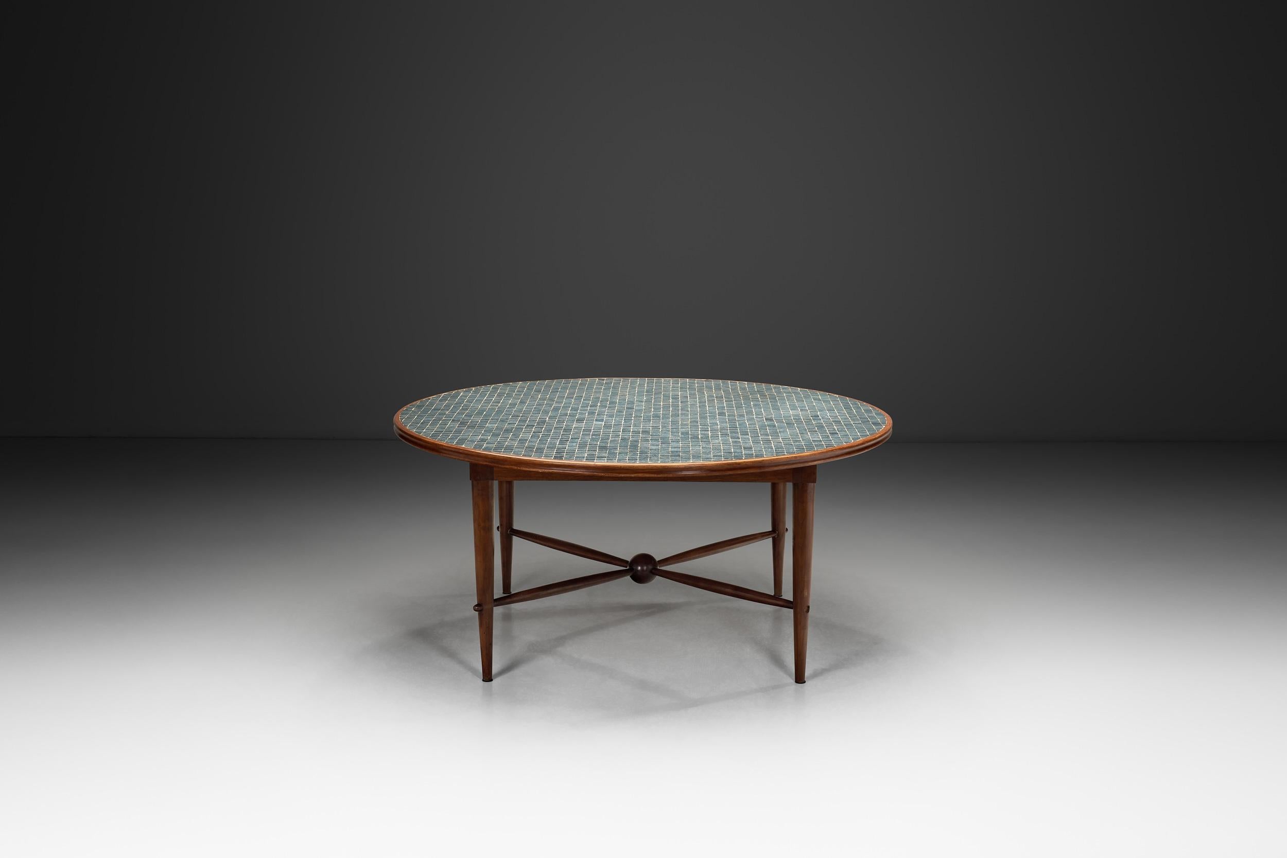 Mesa de centro de madera y azulejos, Francia Años 70 Moderno de mediados de siglo en venta