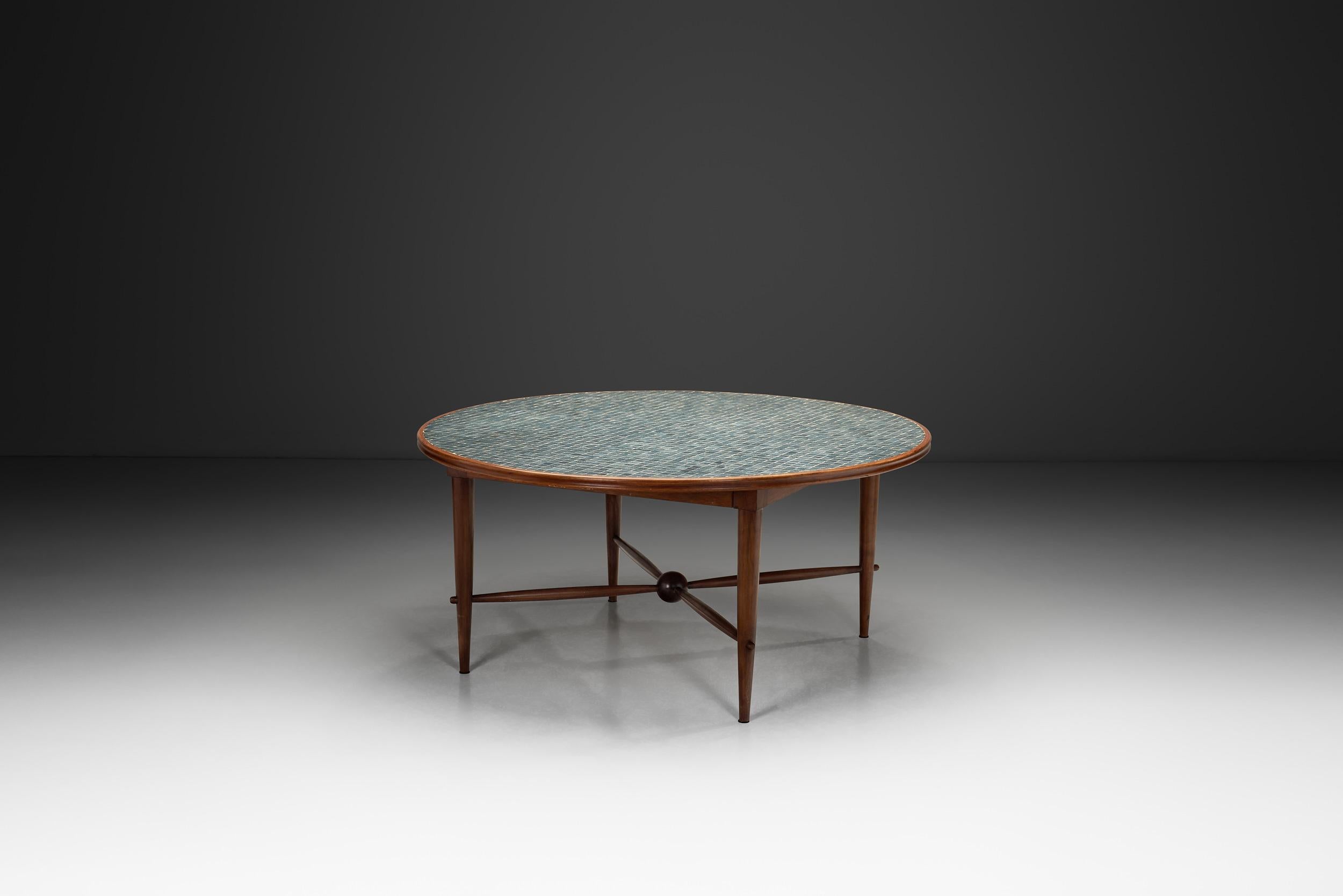 Mesa de centro de madera y azulejos, Francia Años 70 en Bueno estado para la venta en Utrecht, NL