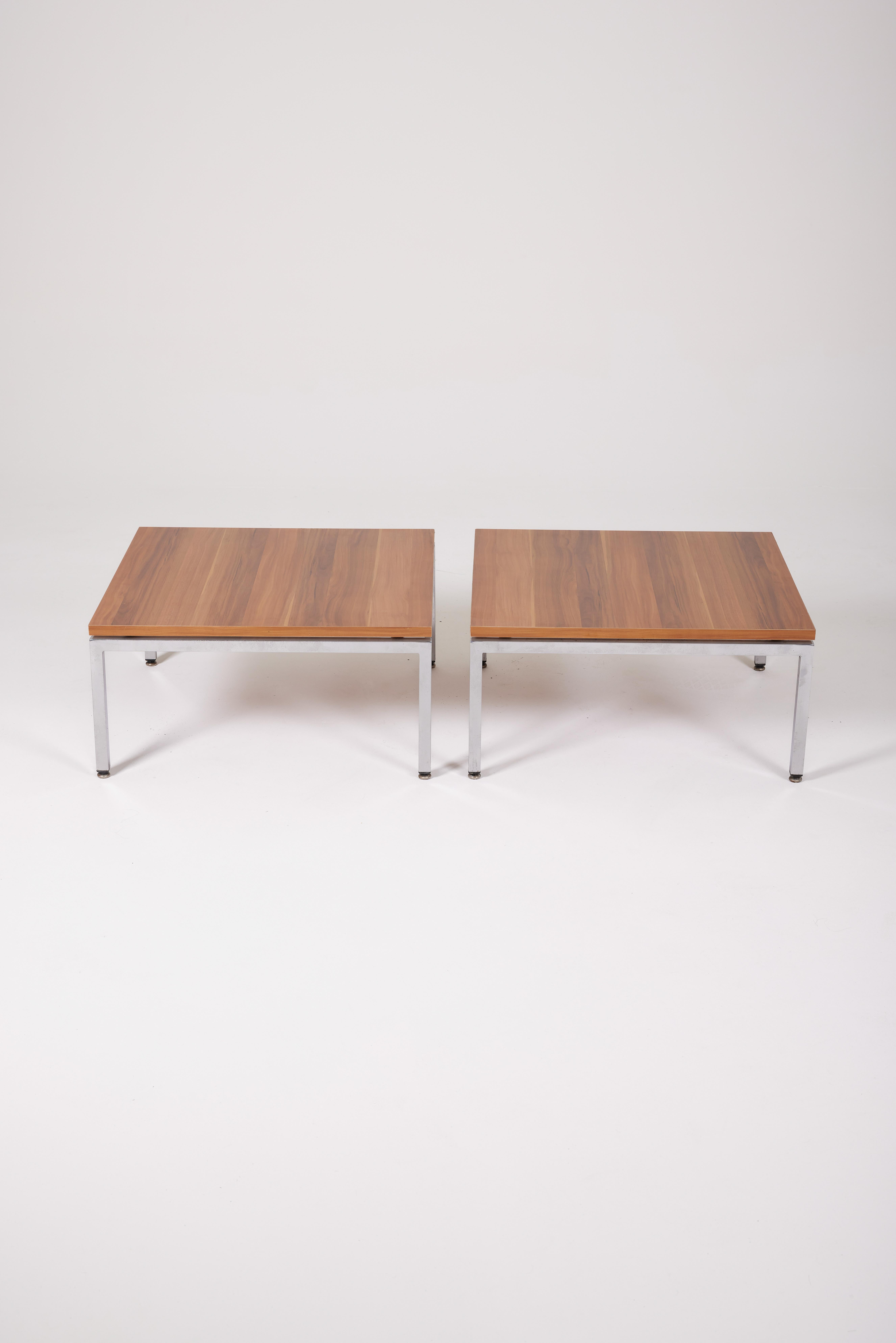 20ième siècle Table basse Knoll en bois et métal chromé en vente