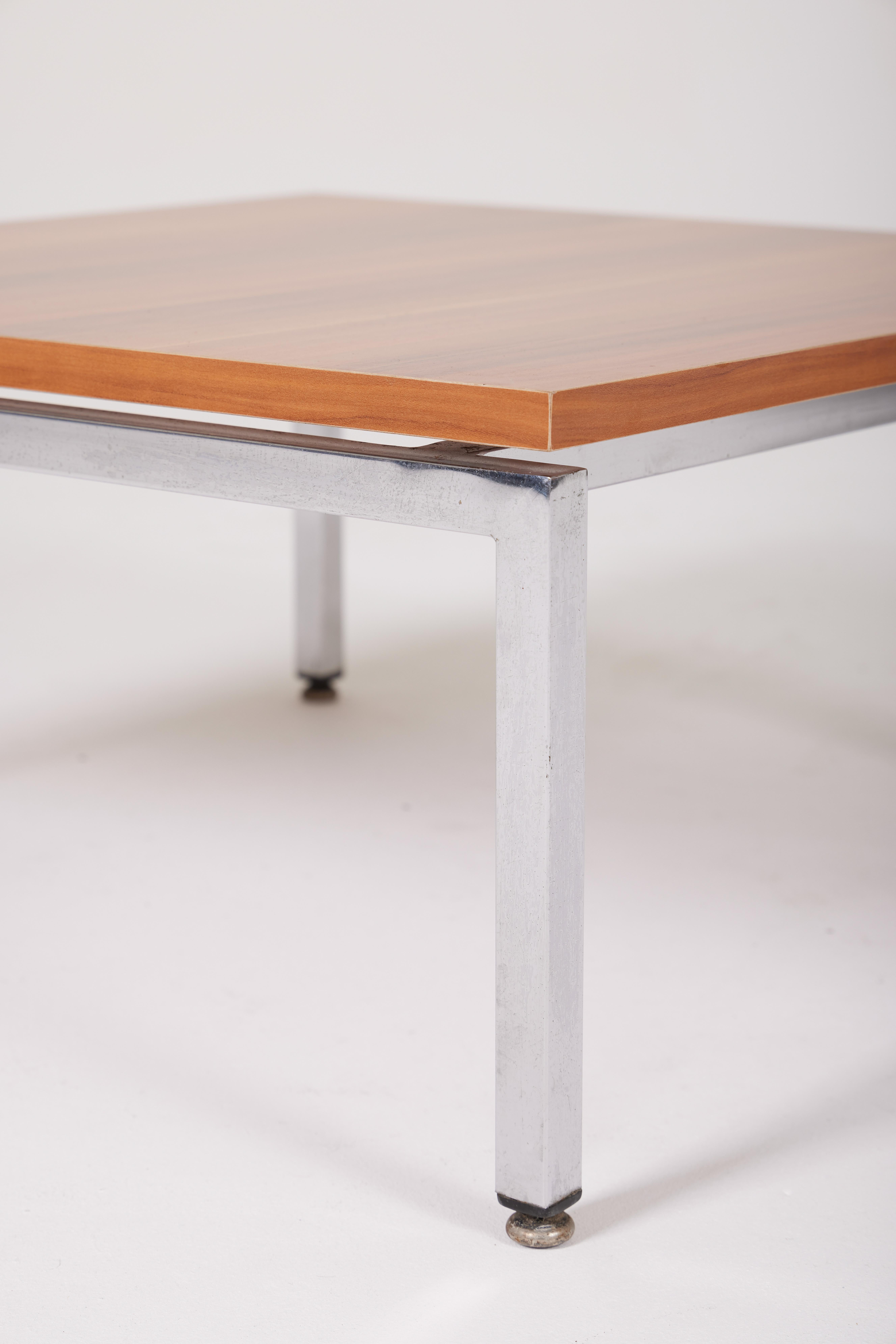Table basse Knoll en bois et métal chromé en vente 4