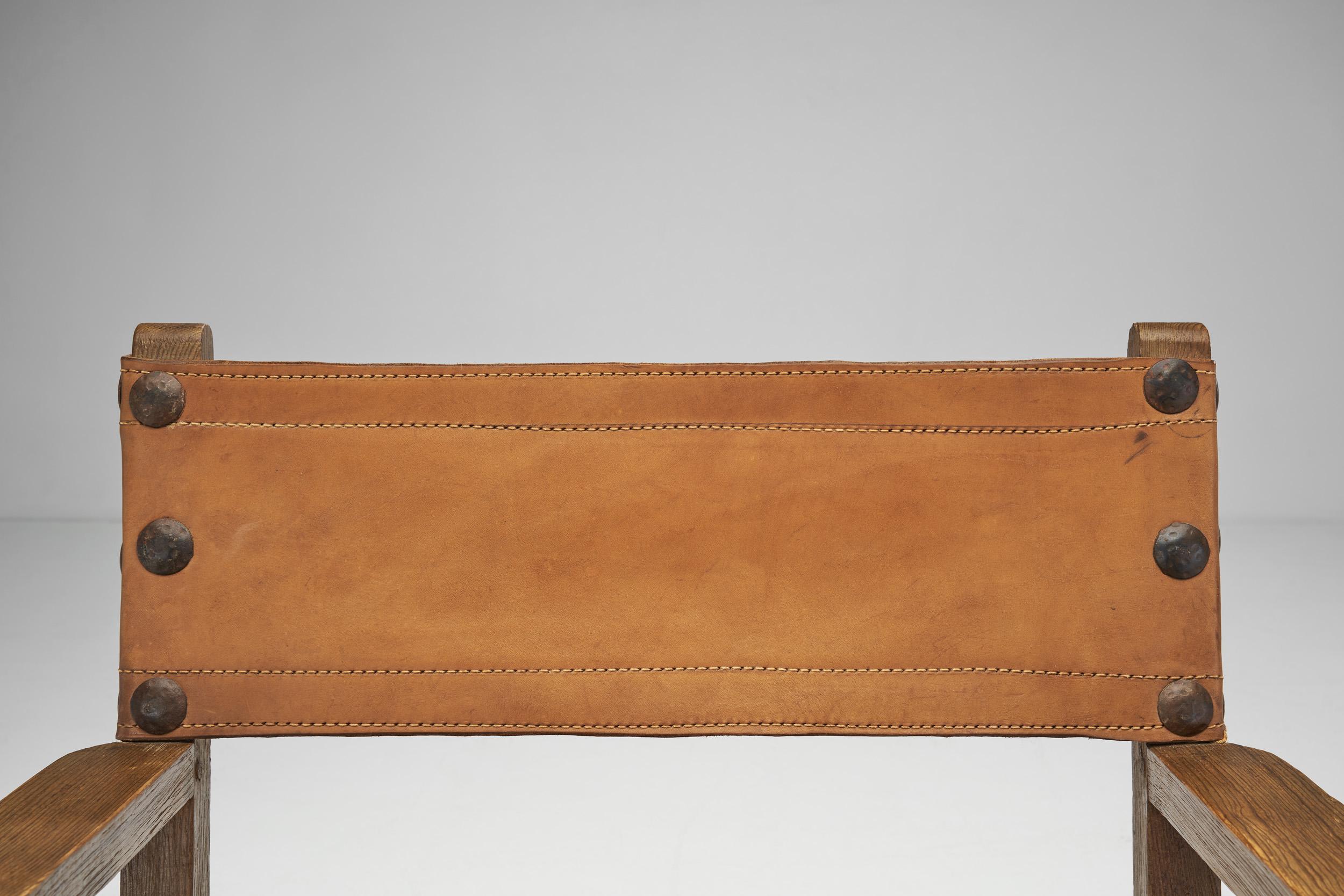 Wood and Cognac Saddle Leather 